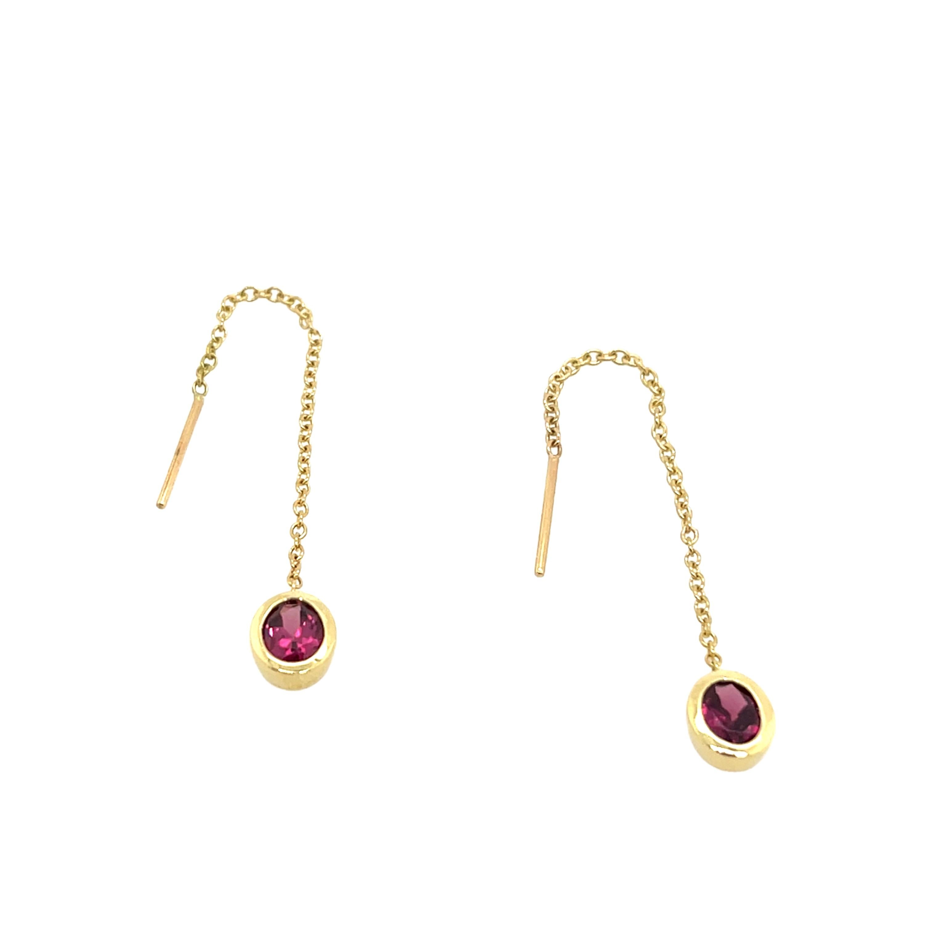 Oval Cut 14ct Yellow Gold Chain Earrings Set With 2 Oval Rubies Gemstones For Sale