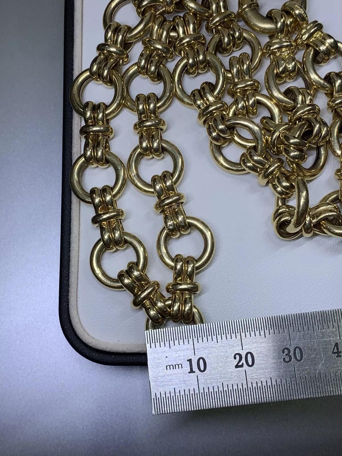 Collier ras du cou en or jaune 14ct avec cercle, uni. en vente 2
