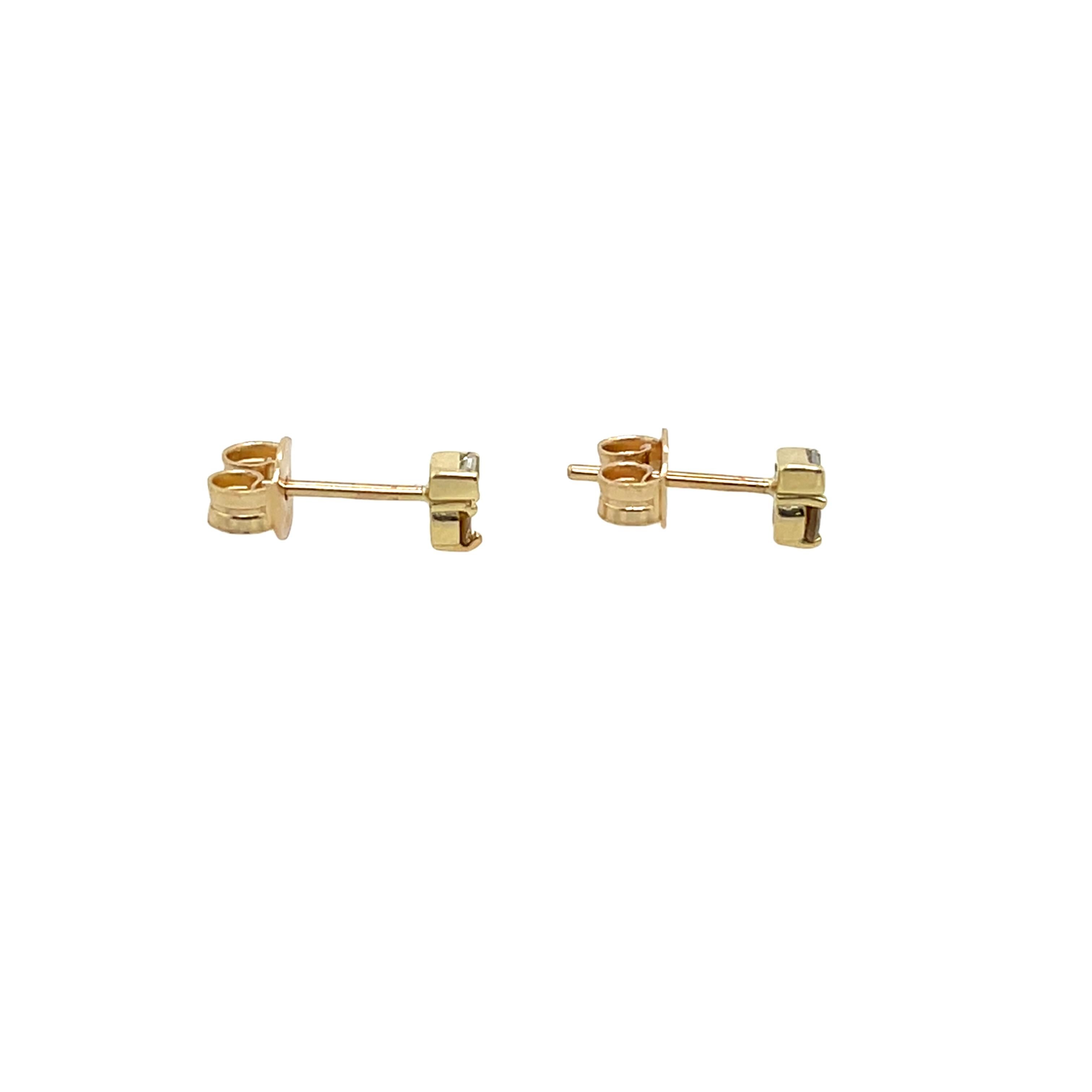 A timeless pair of earrings crafted in 14ct yellow gold, featuring vibrant brown diamonds and sparkling baguette shape diamonds. 
Perfect for adding elegance to any look.

Total Diamond Weight: 0.08ct & 0.10ct
Diamond Colour: H
Diamond Clarity: