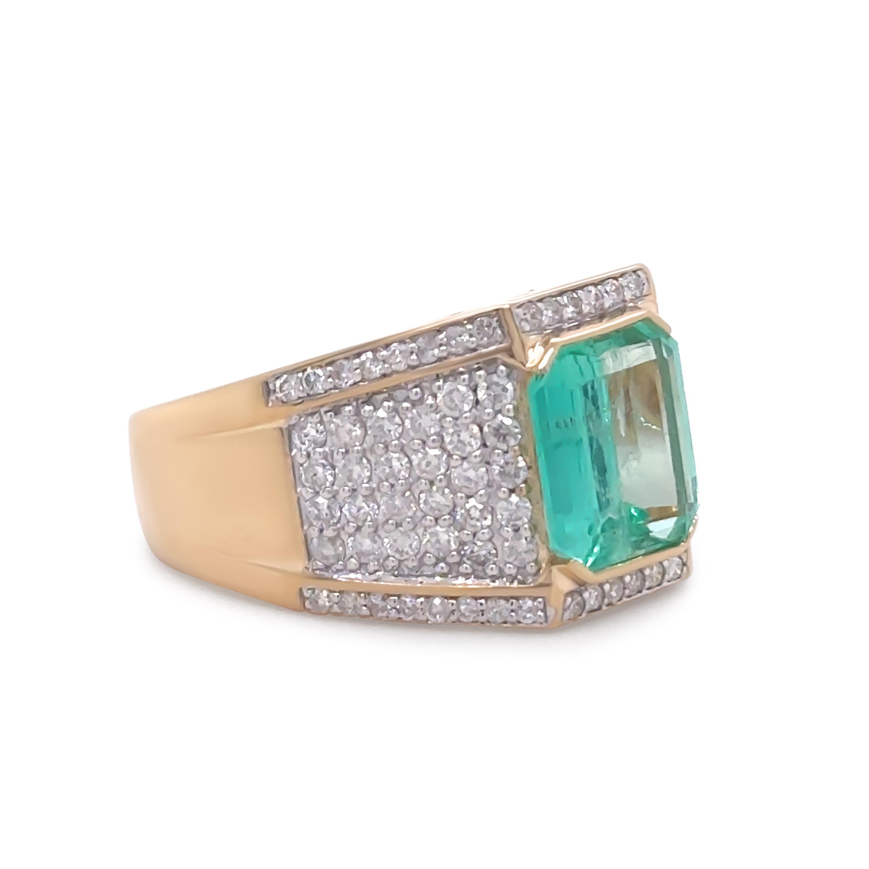 Art Deco 14ct Yellow Gold Emerald and Diamond Gent’s Statement Ring 3.36ct For Sale
