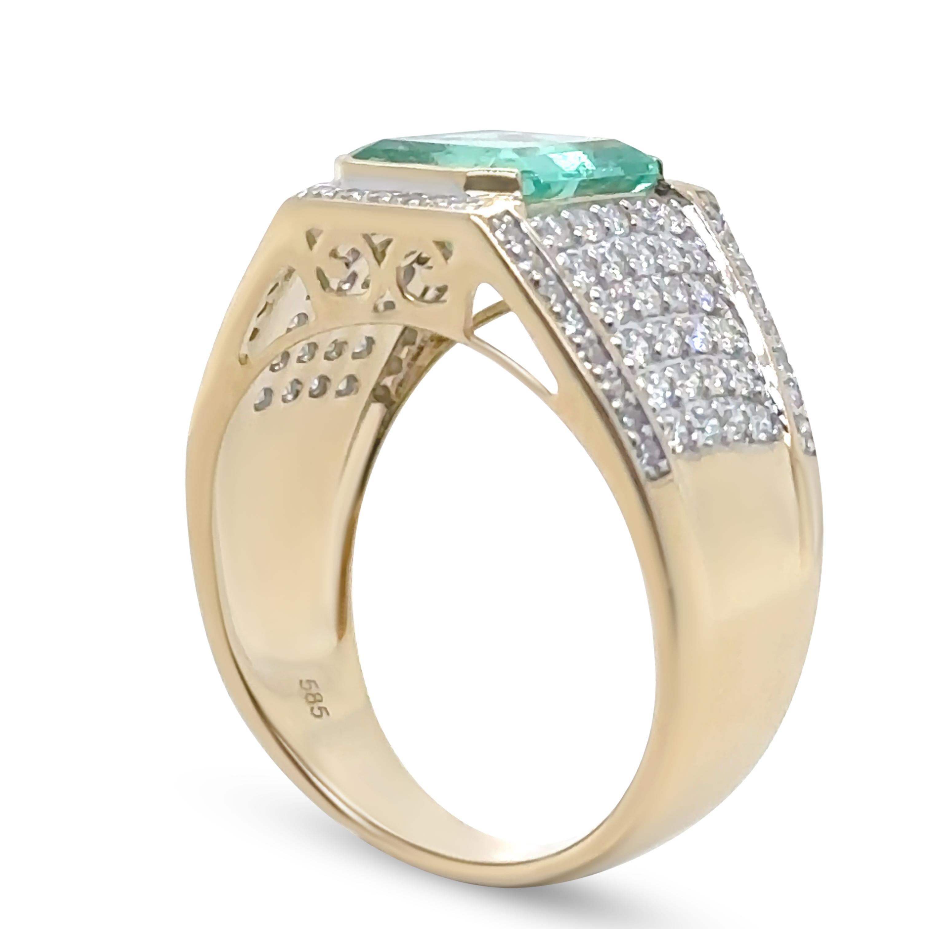 14ct Yellow Gold Emerald and Diamond Gent’s Statement Ring 3.36ct For Sale 2