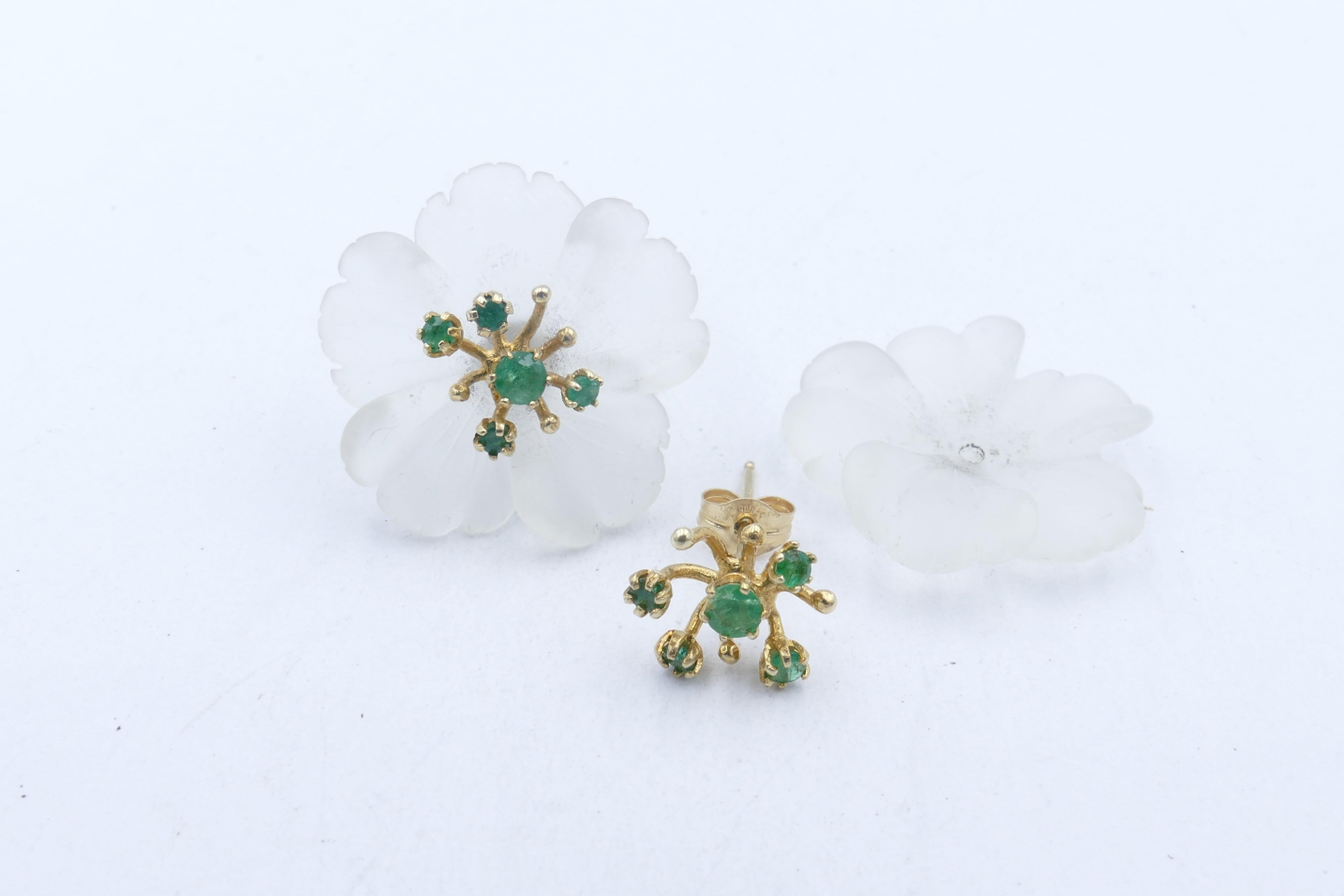 Round Cut 14ct yellow Gold Emerald & Frosted White Quartz Detachable Flower Stud Earrings For Sale