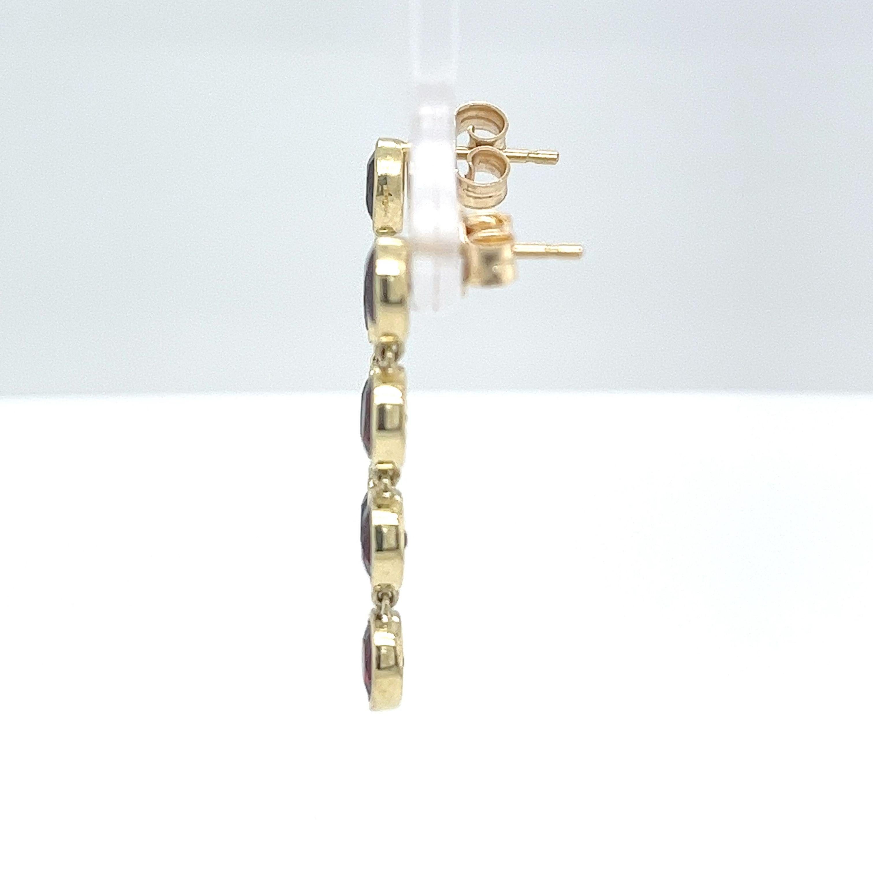 14ct Yellow Gold Garnet Drop Earrings For Sale 1