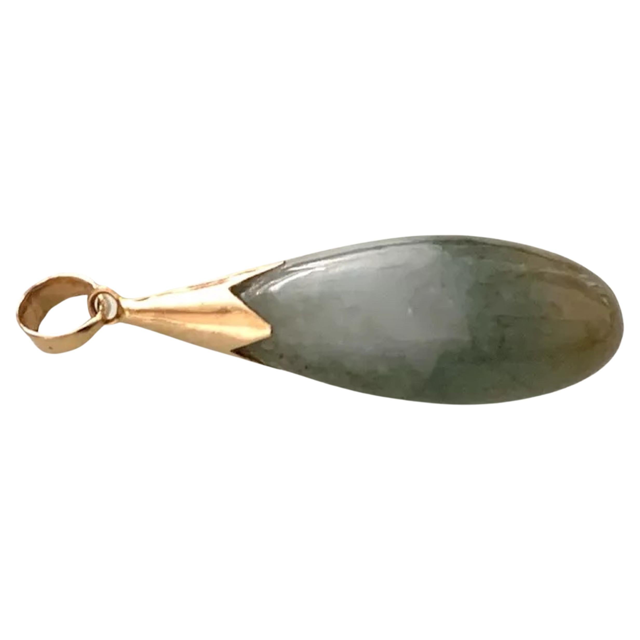 14ct Yellow Gold Jade Pendant