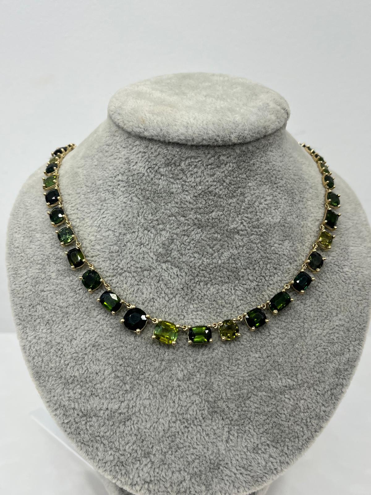Collar de turmalina multipiedra de oro amarillo de 14 ct, 31,50 ct en venta