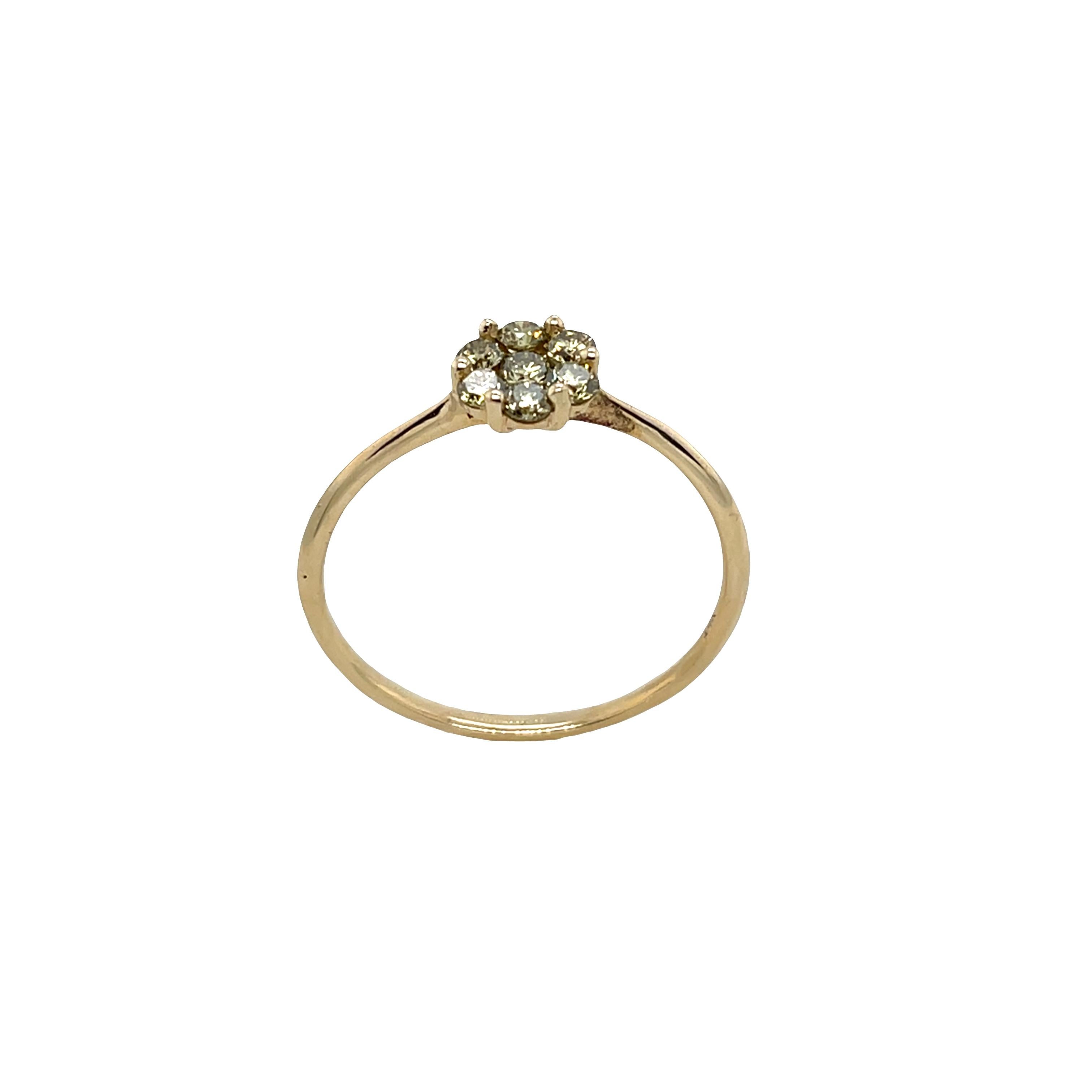Bague en or jaune 14ct avec diamant naturel en forme de grappe Excellent état - En vente à London, GB