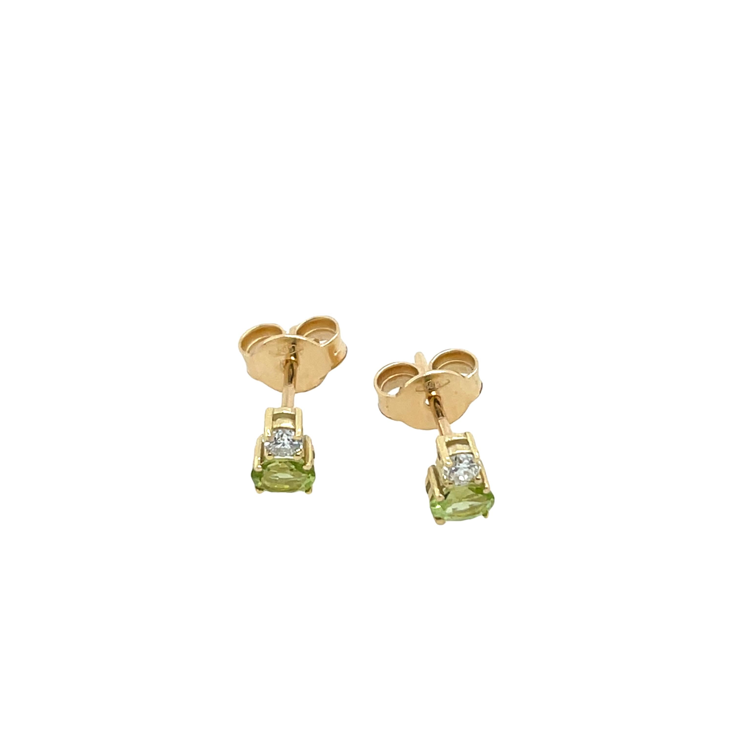 A timeless pair of earrings crafted in 14ct yellow gold, featuring vibrant peridot gemstones and sparkling diamonds.  Perfect for adding elegance to any look.

Total Diamond Weight: 0.08ct
Diamond Colour: H
Diamond Clarity: SI1
Total Weight: