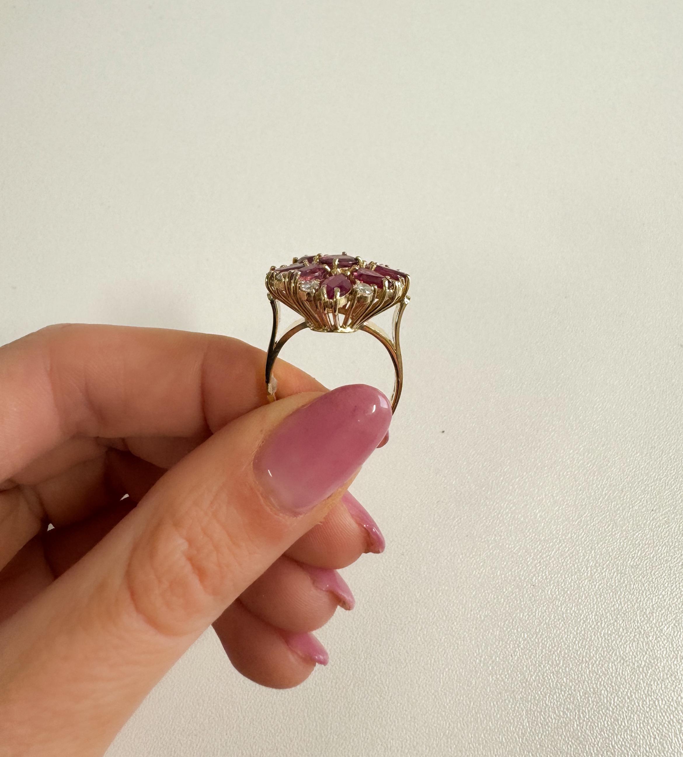 14ct Yellow Gold Ruby & Diamond Cocktail Ring In Good Condition For Sale In Birmingham, GB