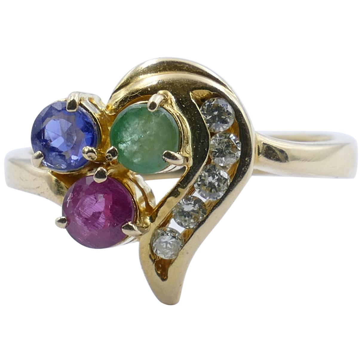 14 Carat Yellow Gold Ruby, Emerald, Sapphire and Diamond Ring im Angebot