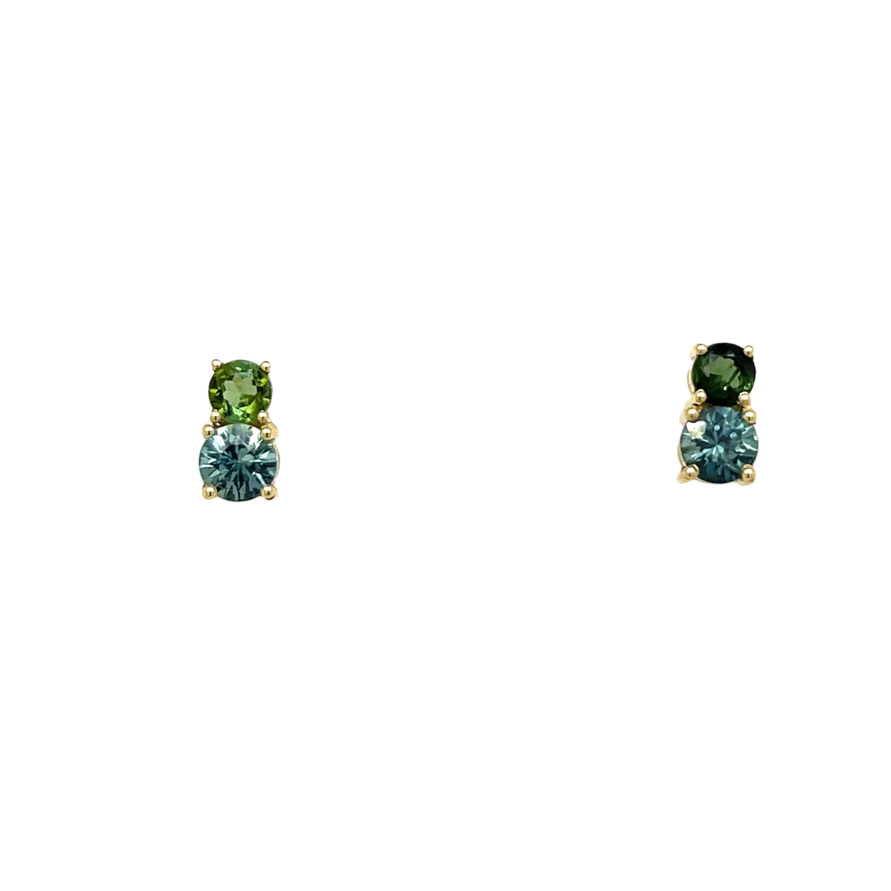 14ct Yellow Gold Sapphire Stud Earrings In New Condition For Sale In London, GB