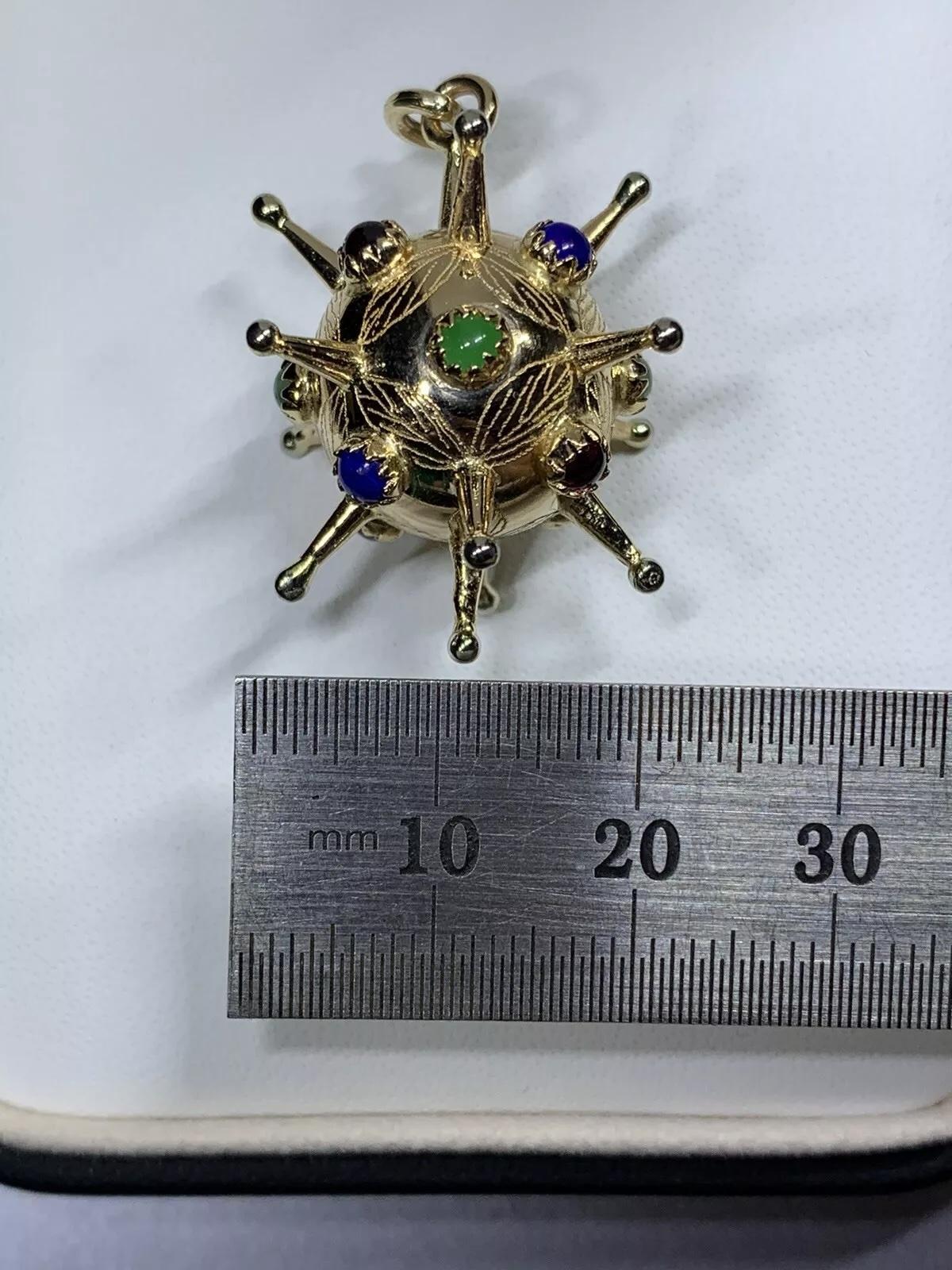 Pendentif boule en or jaune 14ct Sputnik à pierres multiples. Unisexe en vente