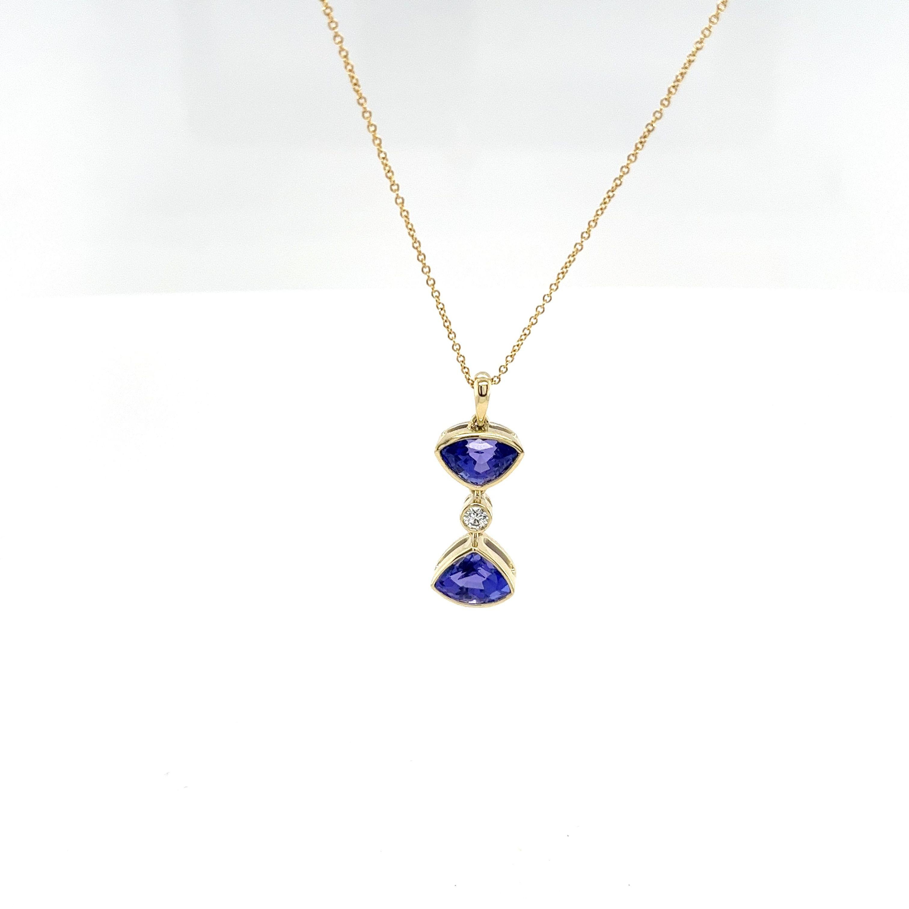 Pendentif en or jaune 14 carats, tanzanite et diamant avec chaîne en or 18 carats Pour femmes en vente