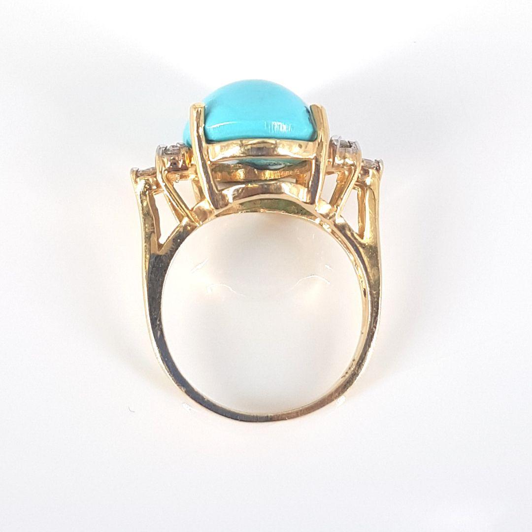 14 Carat Yellow Gold Turquoise Cabochon and Diamond Ring For Sale 1