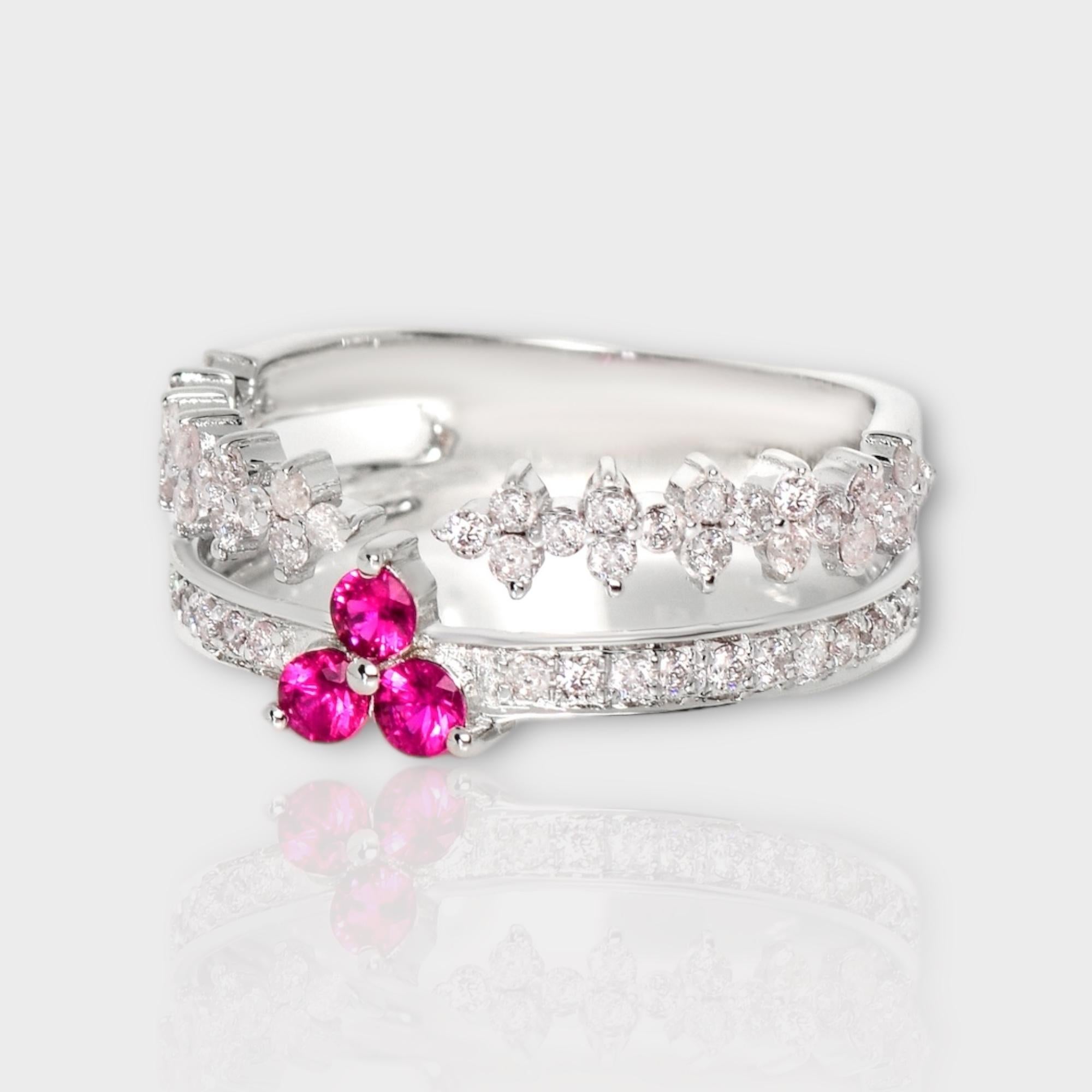 Round Cut IGI 14K 0.55 ct Natural Pink Diamonds&Ruby Vintage Engagement Ring For Sale
