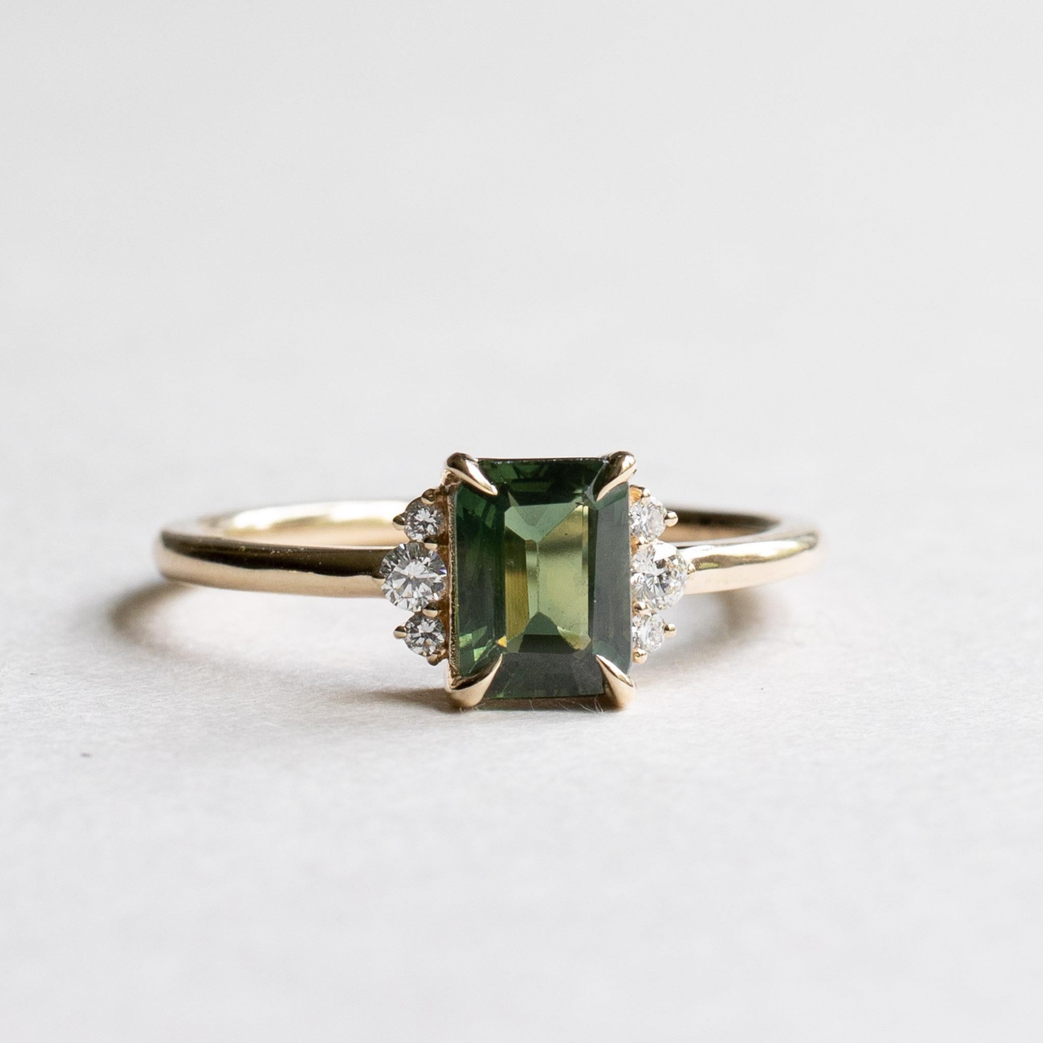 Emerald Cut 14k 1 Carat Green Sapphire Ring Set For Sale
