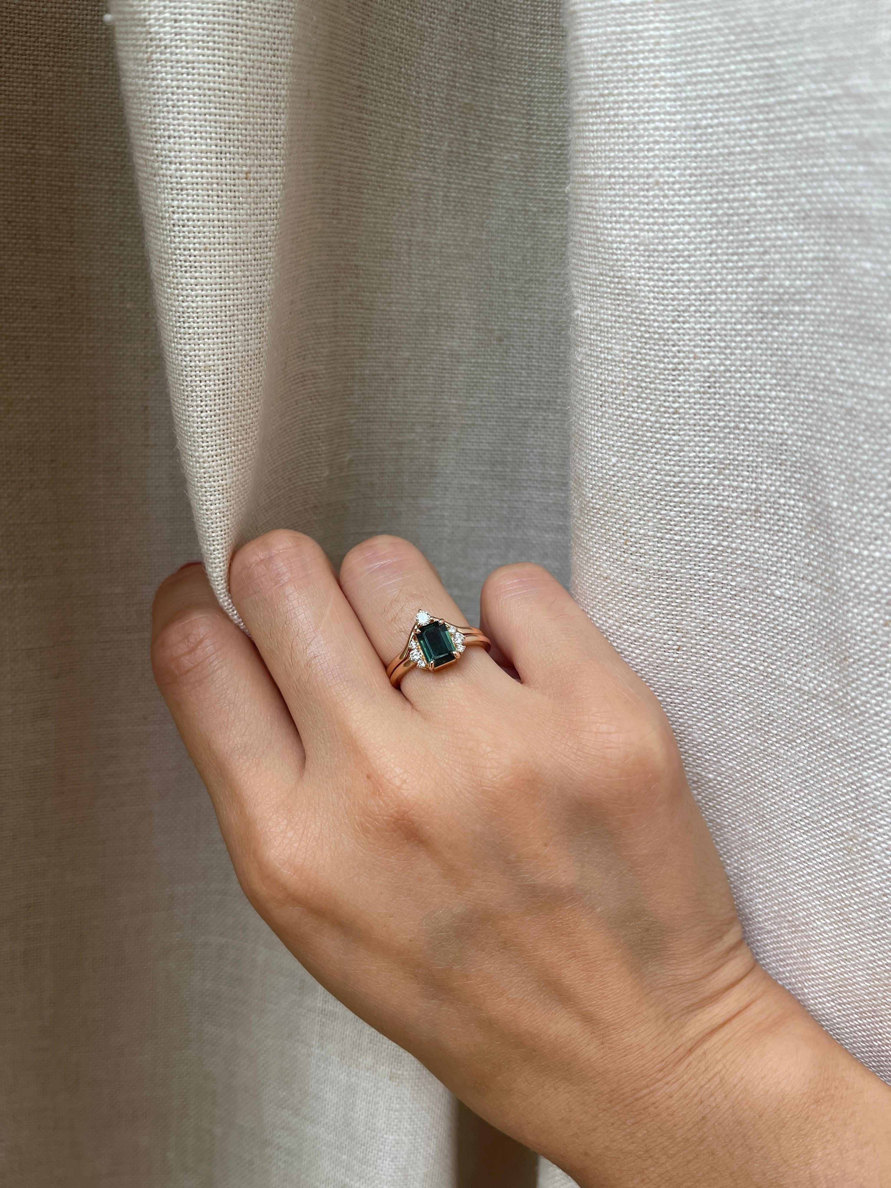 14k 1 Karat Ring-Set mit grünem Saphir (Smaragdschliff)