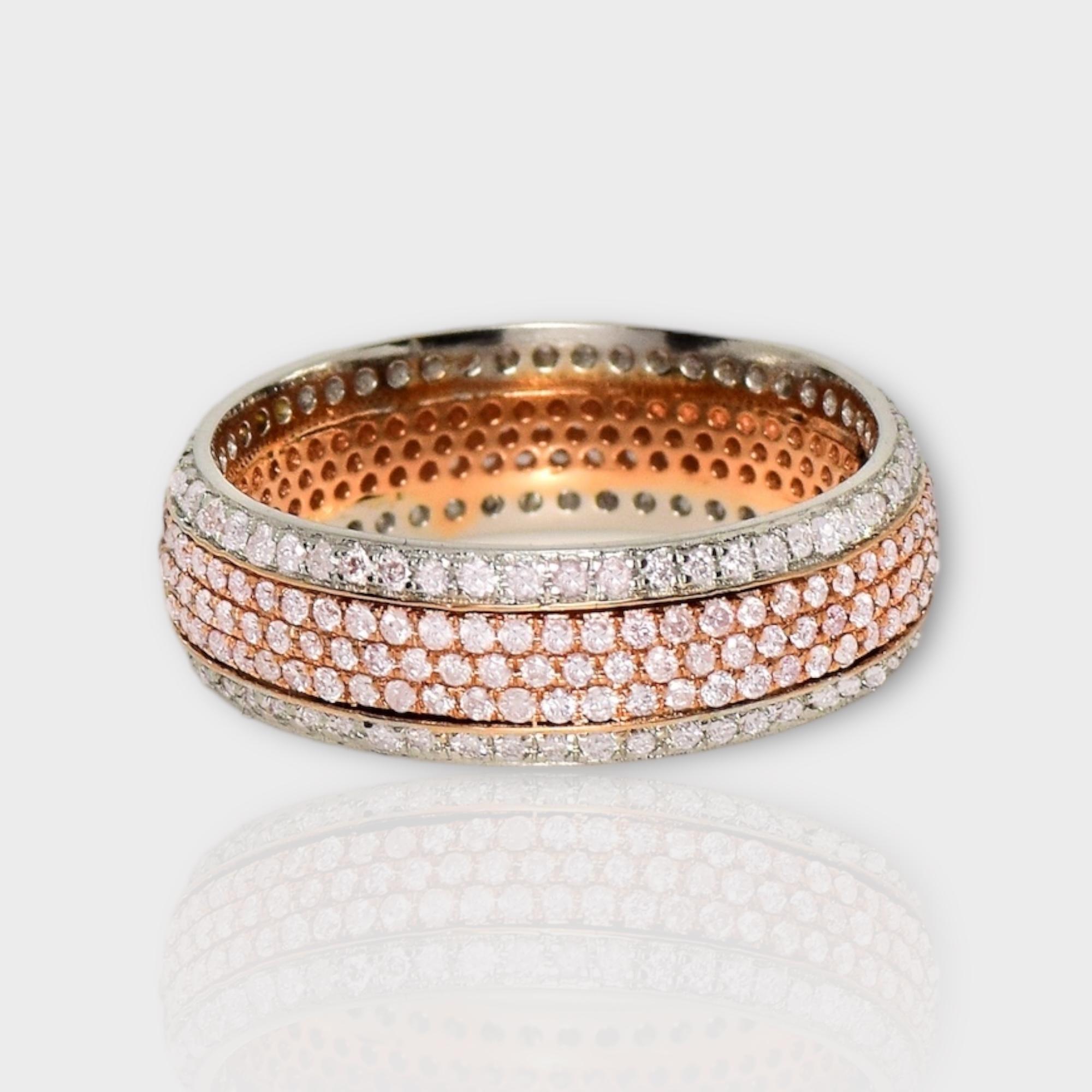 *14K 1.09 ct Natural Pink Diamonds&Diamonds Eternity Engagement Ring* (Bague de fiançailles éternelle)

Ce bracelet présente un superbe design éternel à 5 rangs avec des diamants roses naturels pesant 0,63 ct et des diamants FG VS naturels pesant
