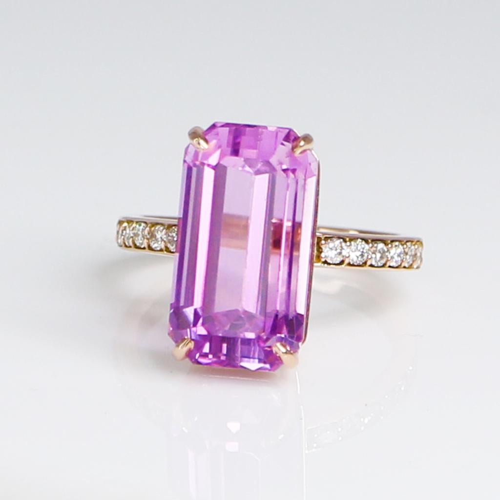 Contemporary IGI 14k 11.15 Carat Top Kunzite&Diamond Antique Art Deco Engagement Ring For Sale