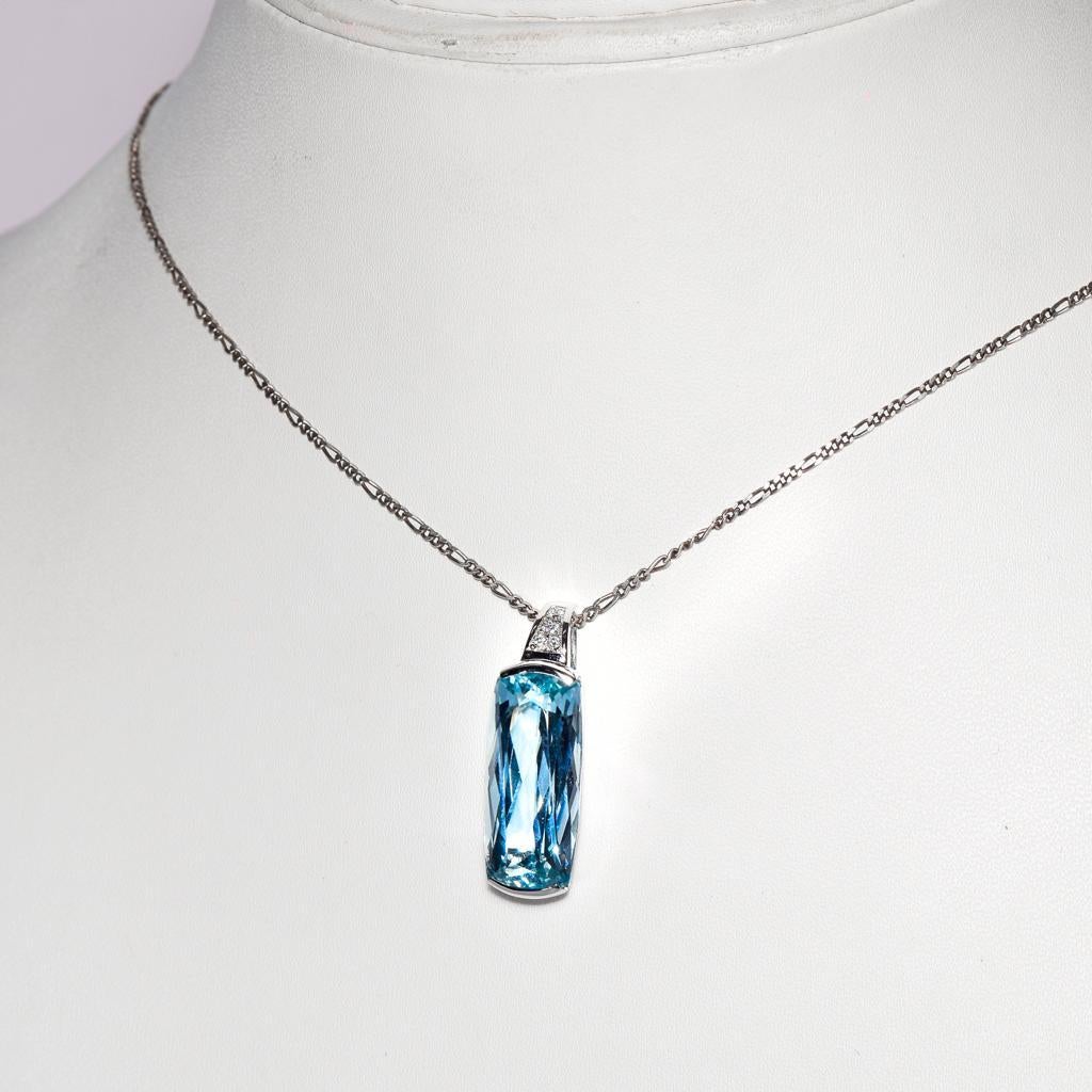*Sales* IGI 14K 11.57 Ct Santa Maria Aquamarine Art Deco Style Pendant Necklace For Sale 6