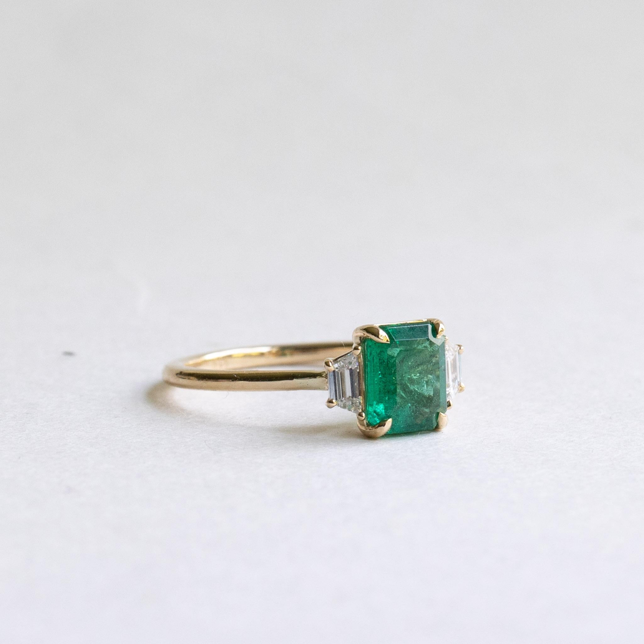 14K 1.17 CT Emerald Diamond Three Stone Ring For Sale 5