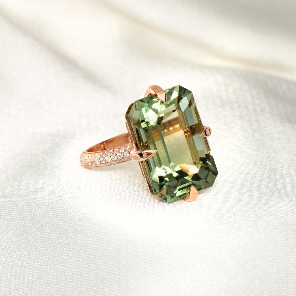 Pierre Améthyste Prasiolite 17,40 Ct - Verte, Coupe Coussin, Clarté WS1