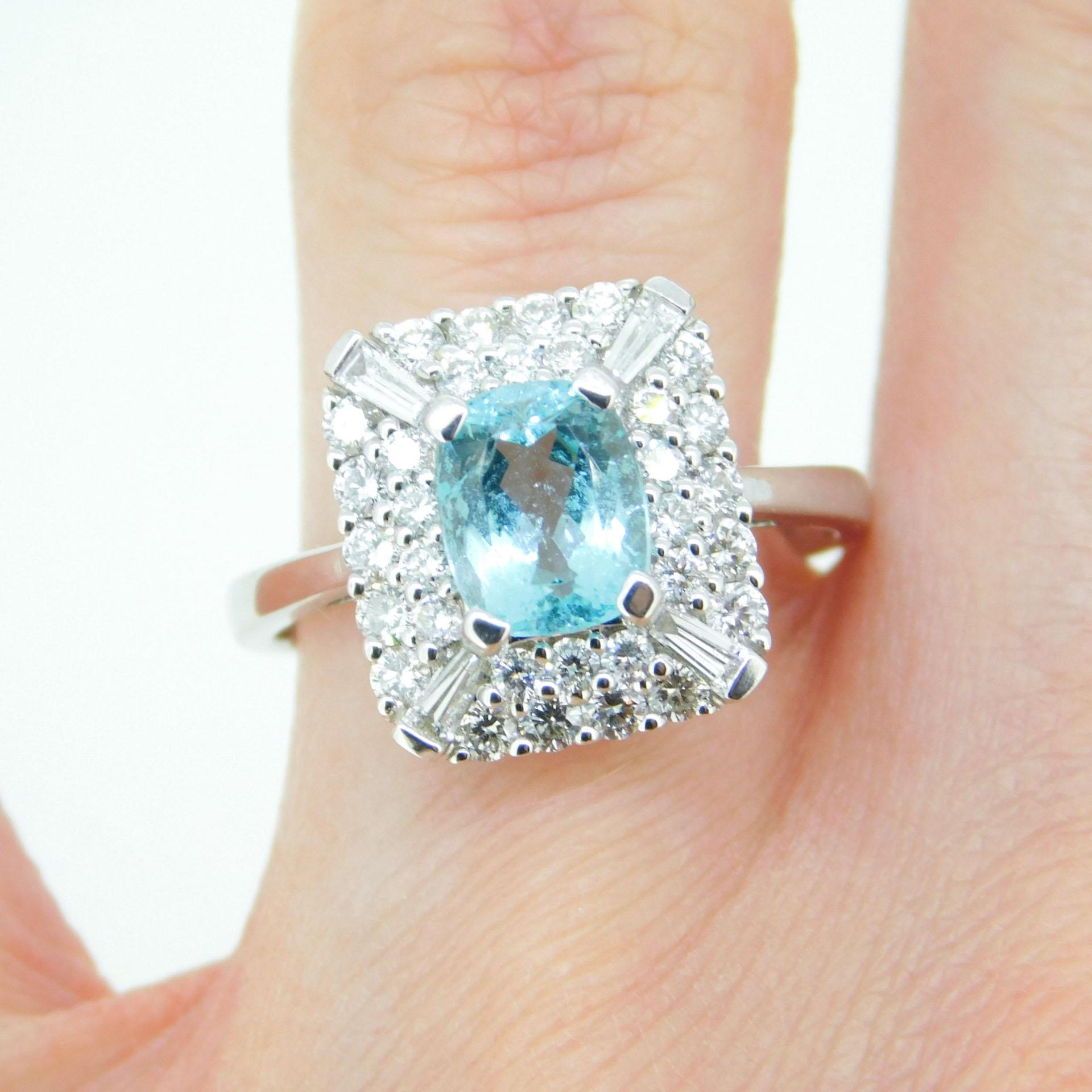 Femenino o masculino Anillo de turmalina paraiba de 14 quilates y 1,5 ct con informe AGL en venta