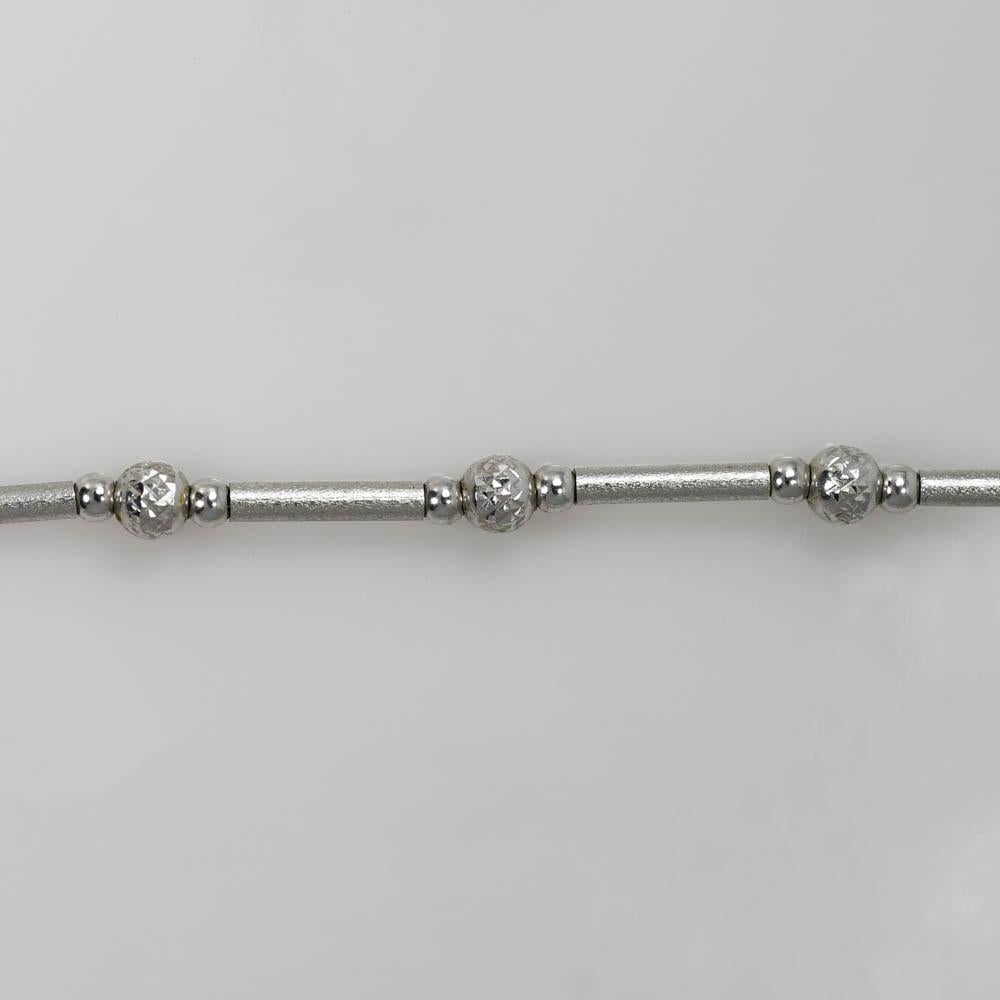 Collana con ciondolo a forma di scarpa in oro bianco 14K e 18K con diamanti 0,13ct in vendita 1