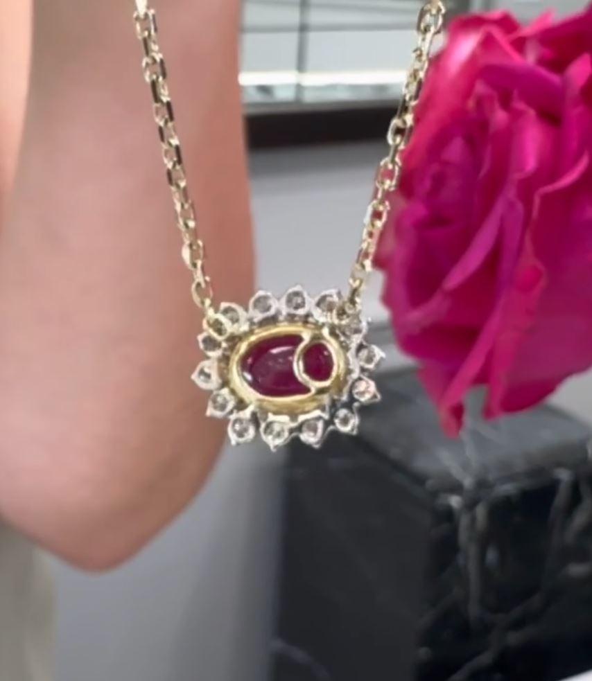 Collier en or jaune 14 carats et 18 carats avec cabochon de rubis et diamants Neuf - En vente à Old Tappan, NJ