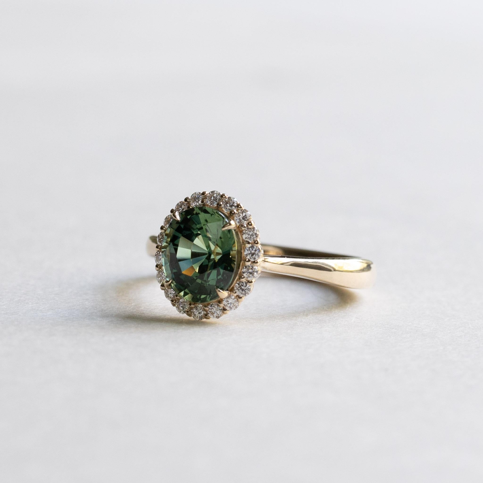green sapphire bezel ring
