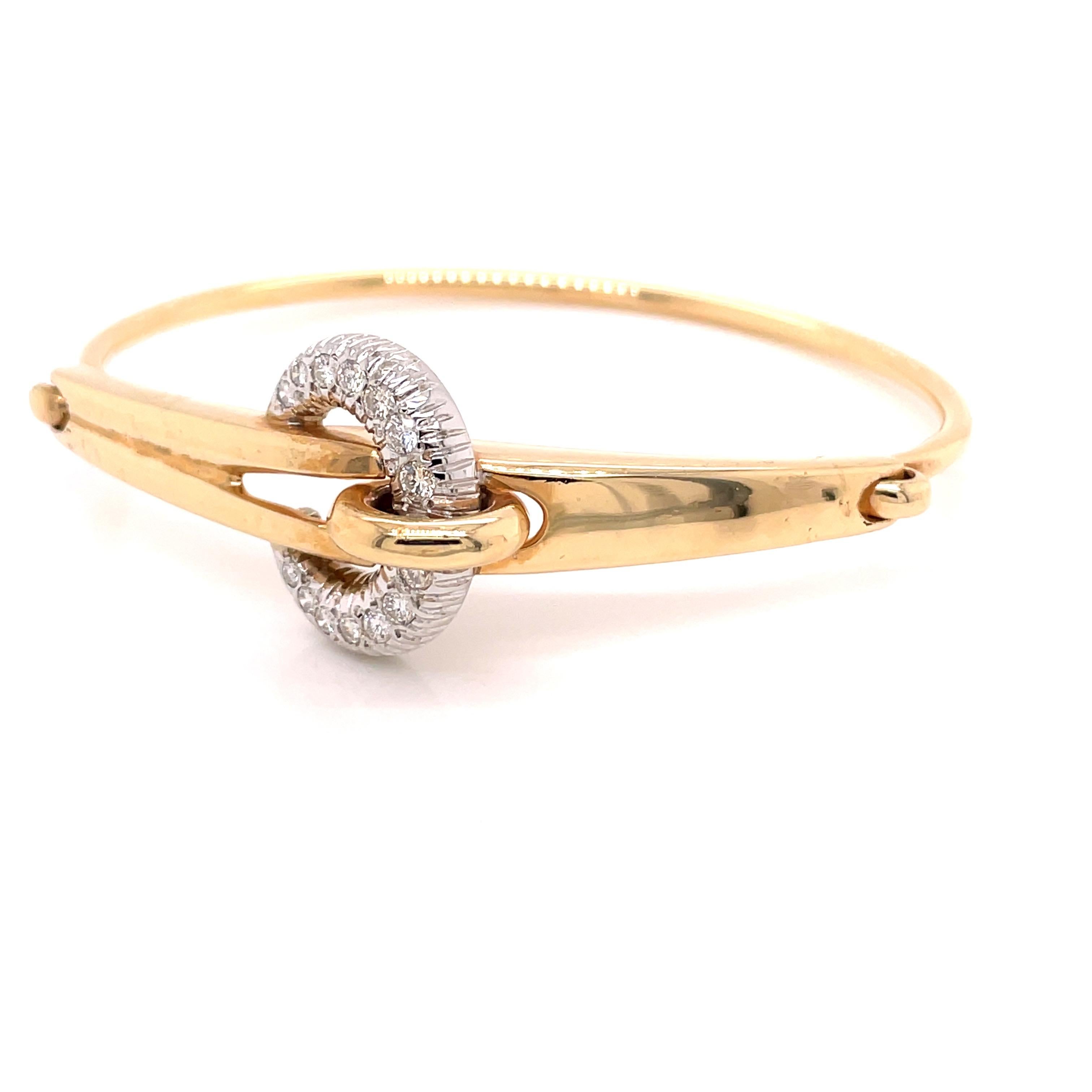 Bracelet jonc à boucle en or 2 tons 14 carats avec diamants 0,63 carat Bon état - En vente à Boston, MA