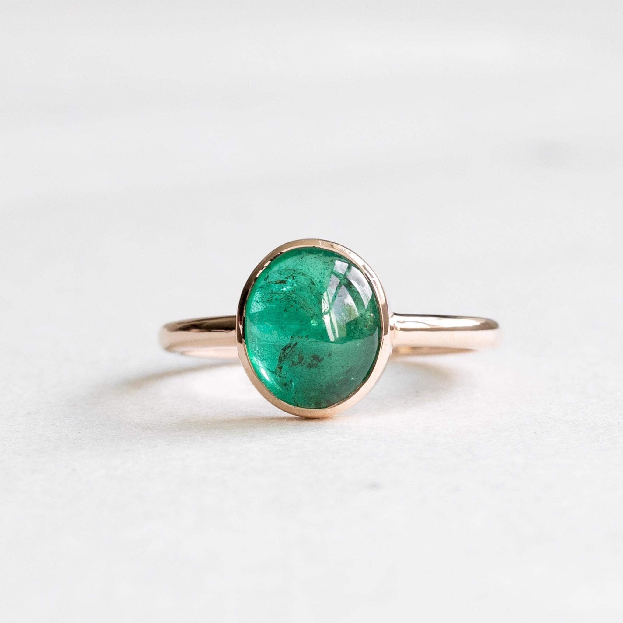 Taille ovale Bague 14K 2.7 Carat Emeraude Ovale en vente