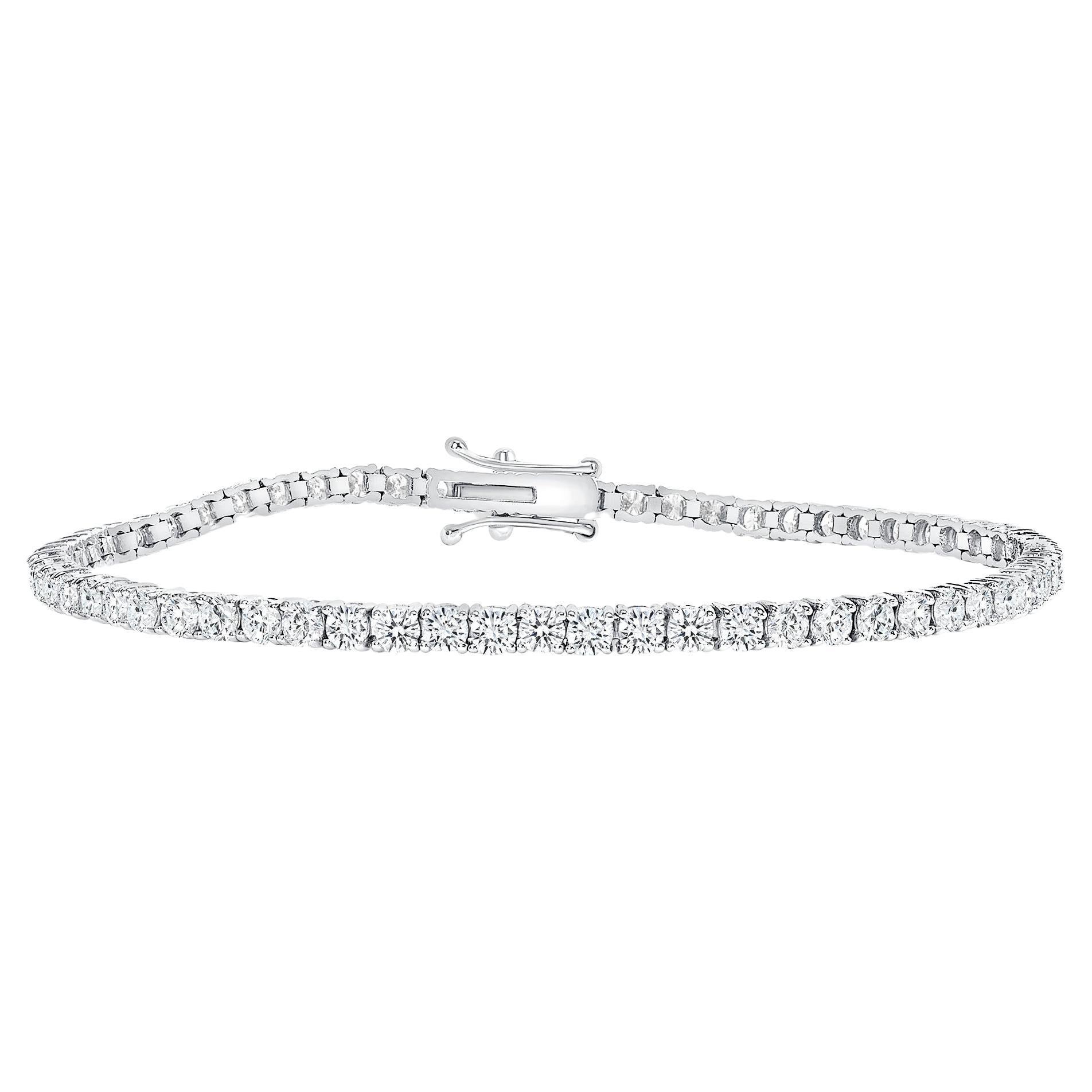 14K 3 Carat White Gold Round Diamond Tennis Bracelet For Sale