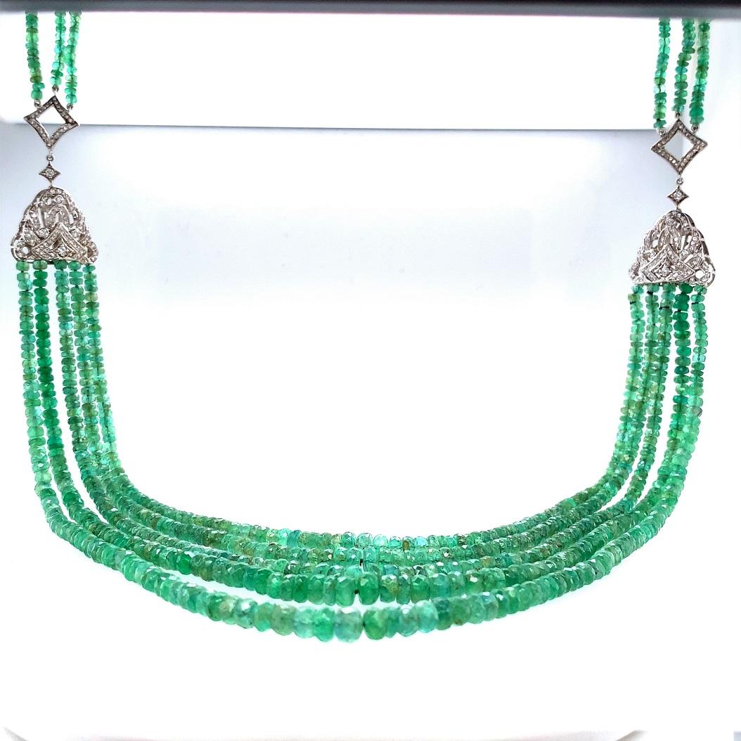 14K 300 Karat Smaragd Perlen Mehrstrang-Halskette (Gemischter Schliff) im Angebot