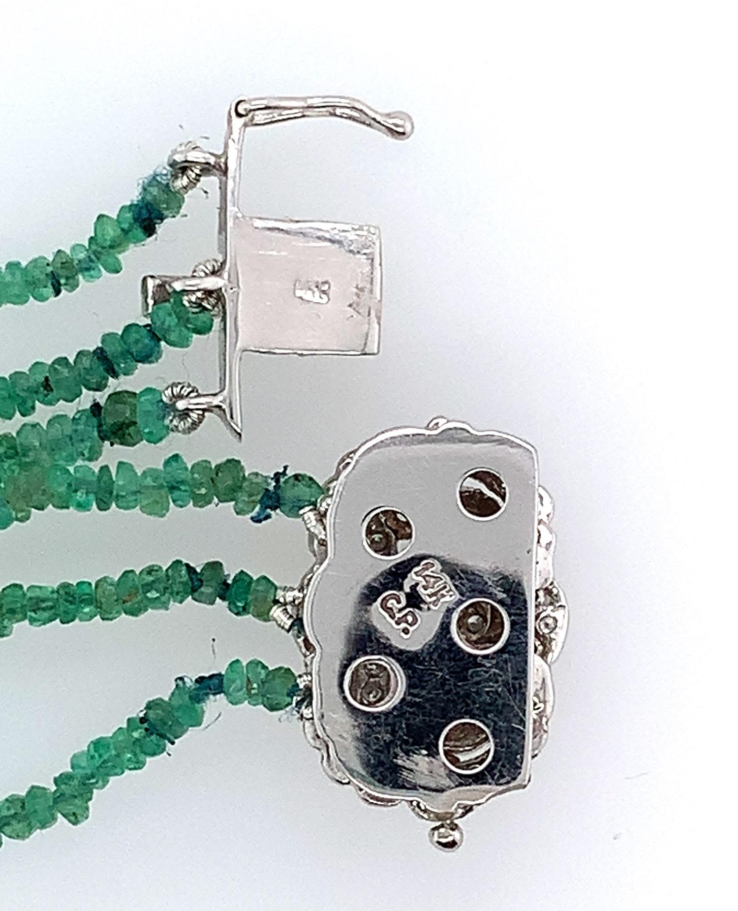 14K 300 Karat Smaragd Perlen Mehrstrang-Halskette im Angebot 2