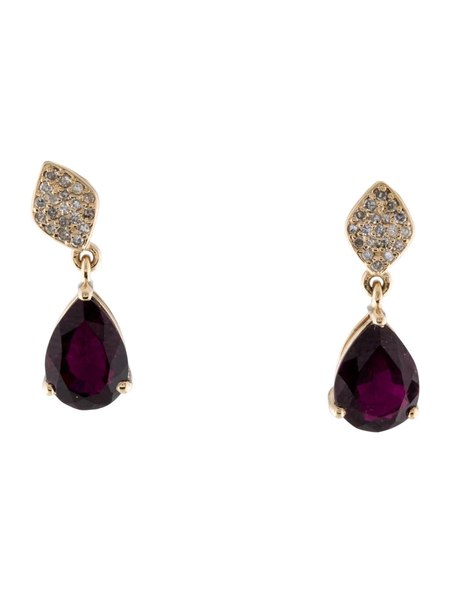 Taglio a goccia Orecchini pendenti in 14K con tormalina e diamanti da 3,68 carati   Brilliante modificato a forma di pera in vendita