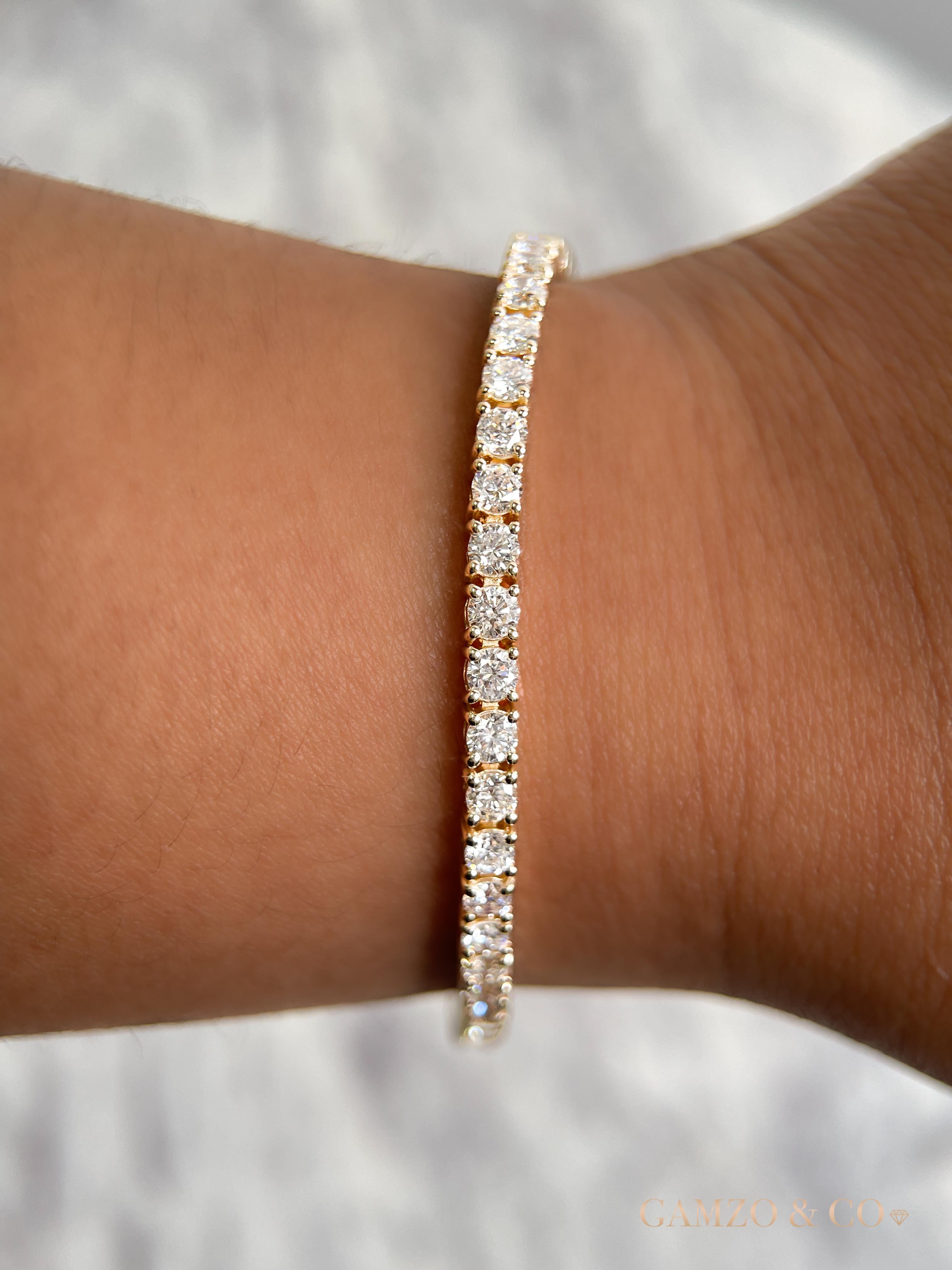 Round Cut 14K 5 Carat White Gold Round Diamond Tennis Bracelet For Sale