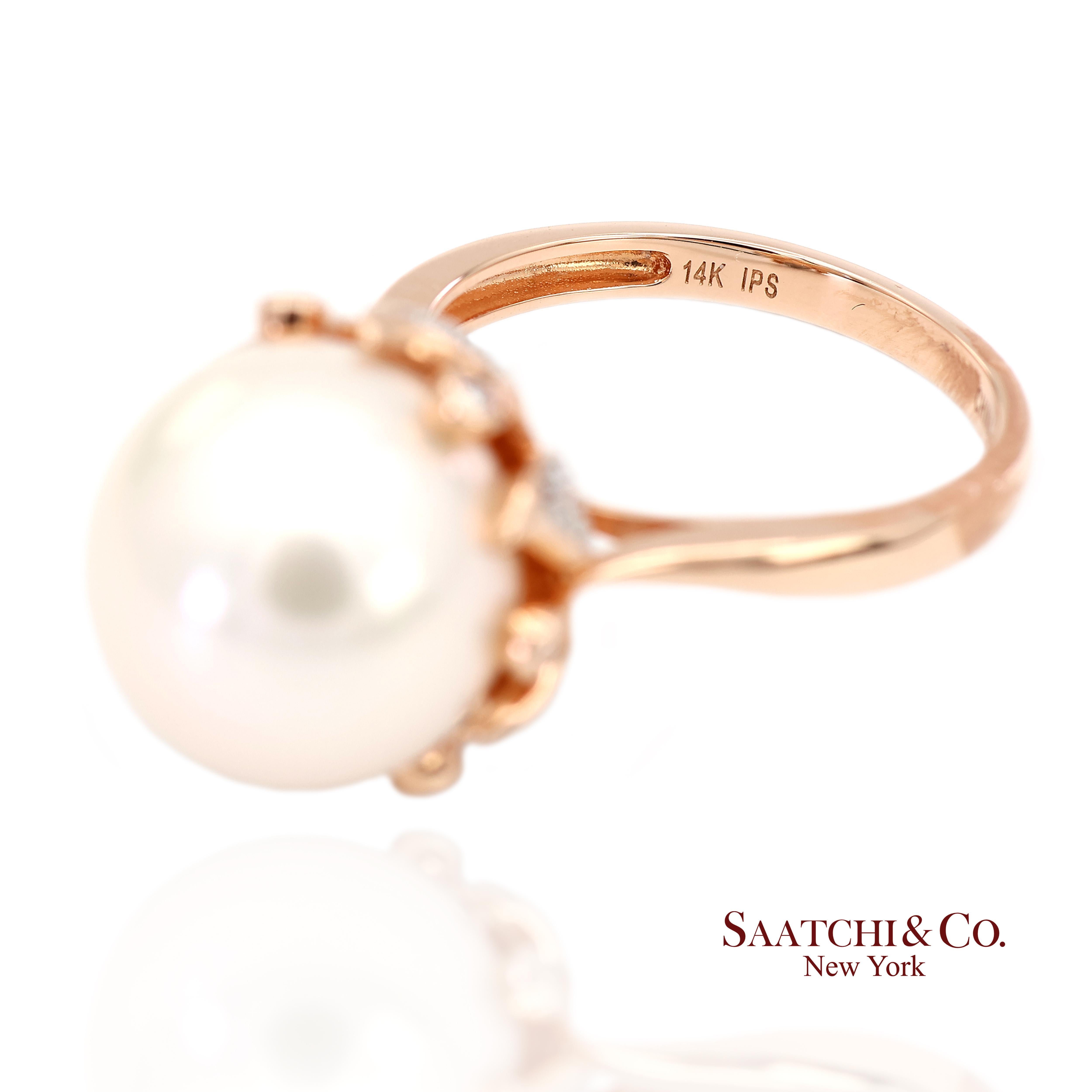 Anello in oro rosa 14K 585 con diamante naturale Brilliante e perle bianche in vendita 1