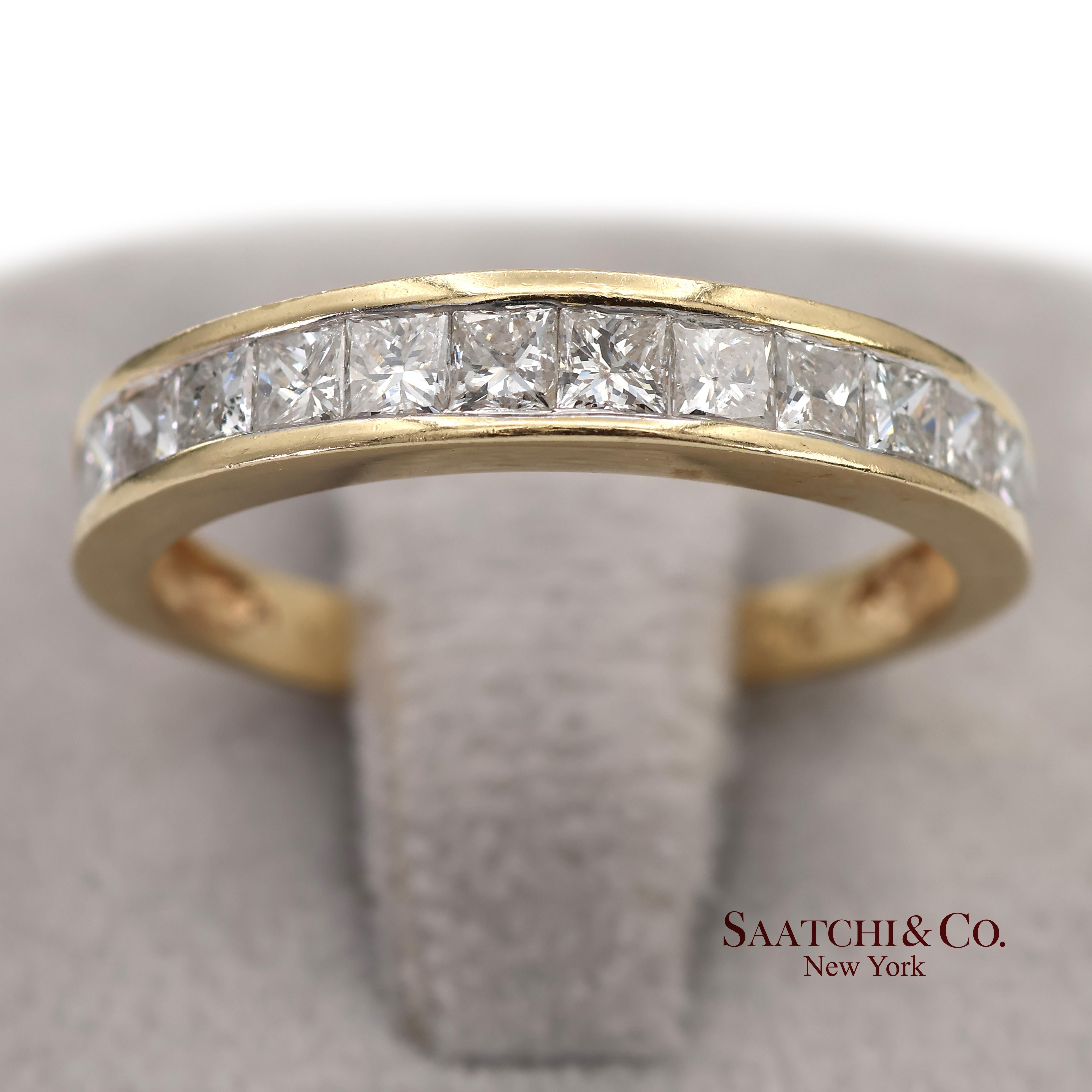 Bague en or jaune massif 14K 585 diamants naturels taille princesse en vente 1