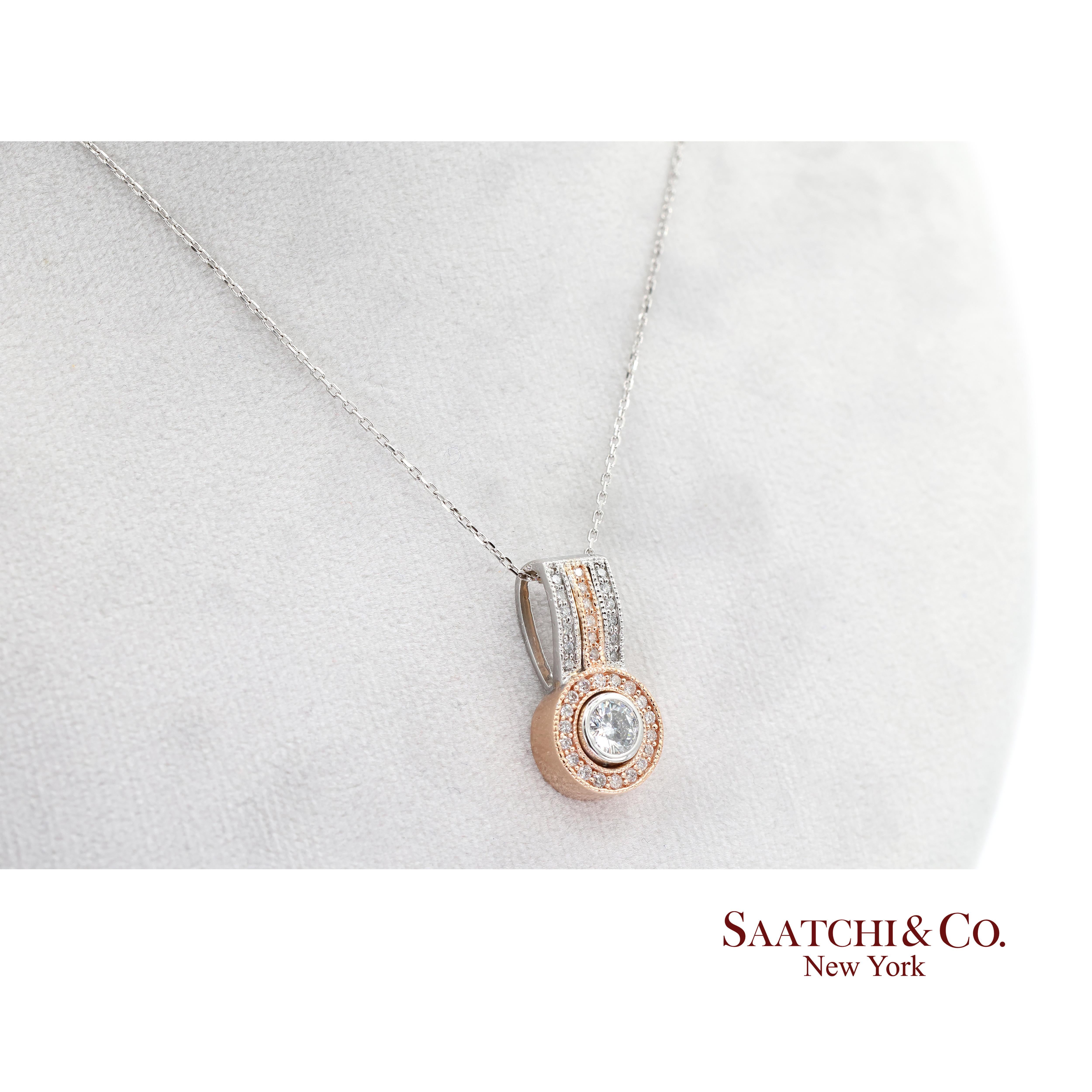 14K Weiß- und Roségold Natürlicher Weißer Diamant-Anhänger

Metall Typ: 14k Gold, Weißgold, Roségold
Gesamtgewicht des Artikels: 4,5 Gramm
Erheblich: Nein
Abmessungen: Länge: 22,0 mm X Breite: 12,0 mm X Höhe: 2,0 mm
1:
Primärer Stein: Natürlicher
