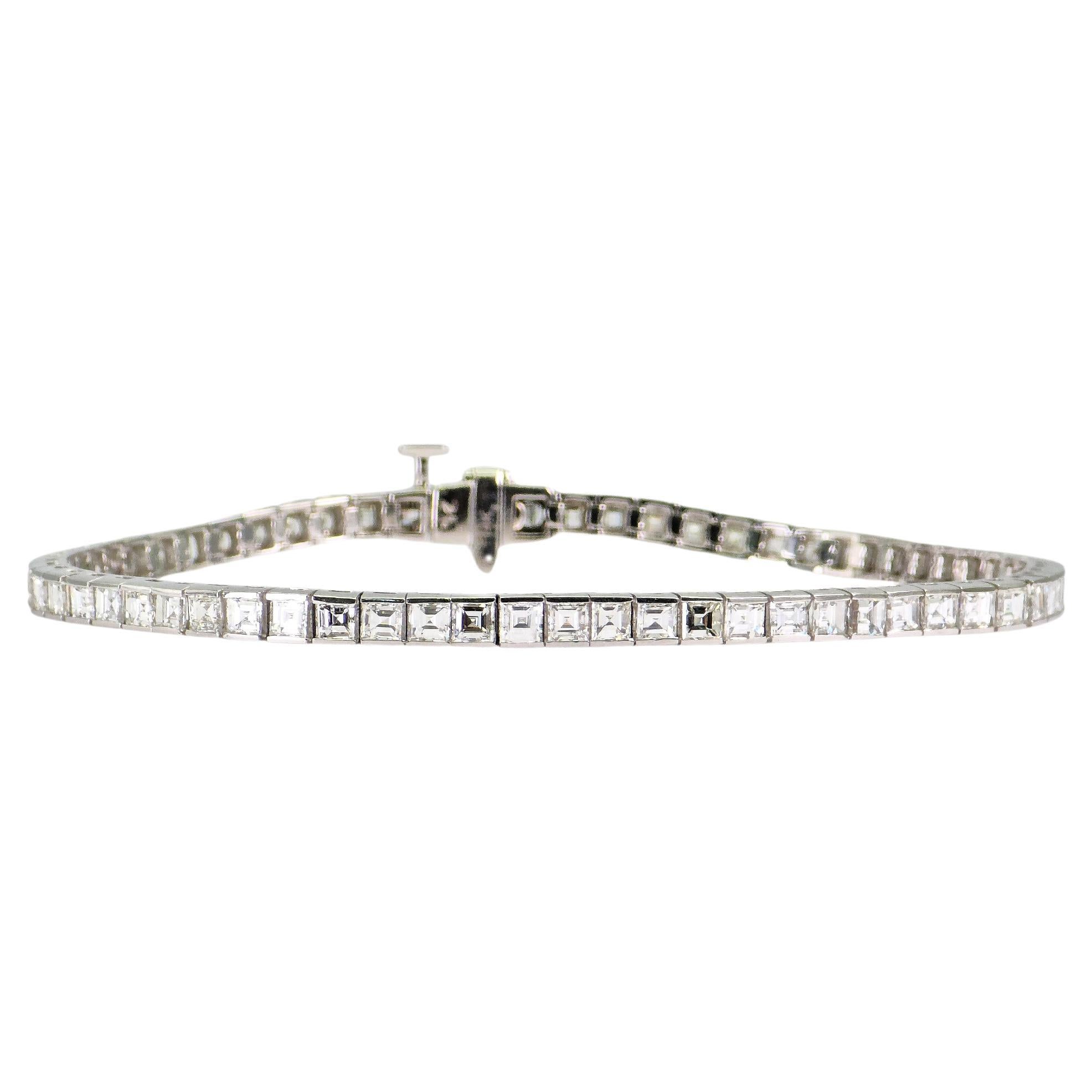 14K 585 Weißgold Armband mit Asscher-Schliff - Natürliches Weiß VVS-VS Diamant Tennis im Angebot