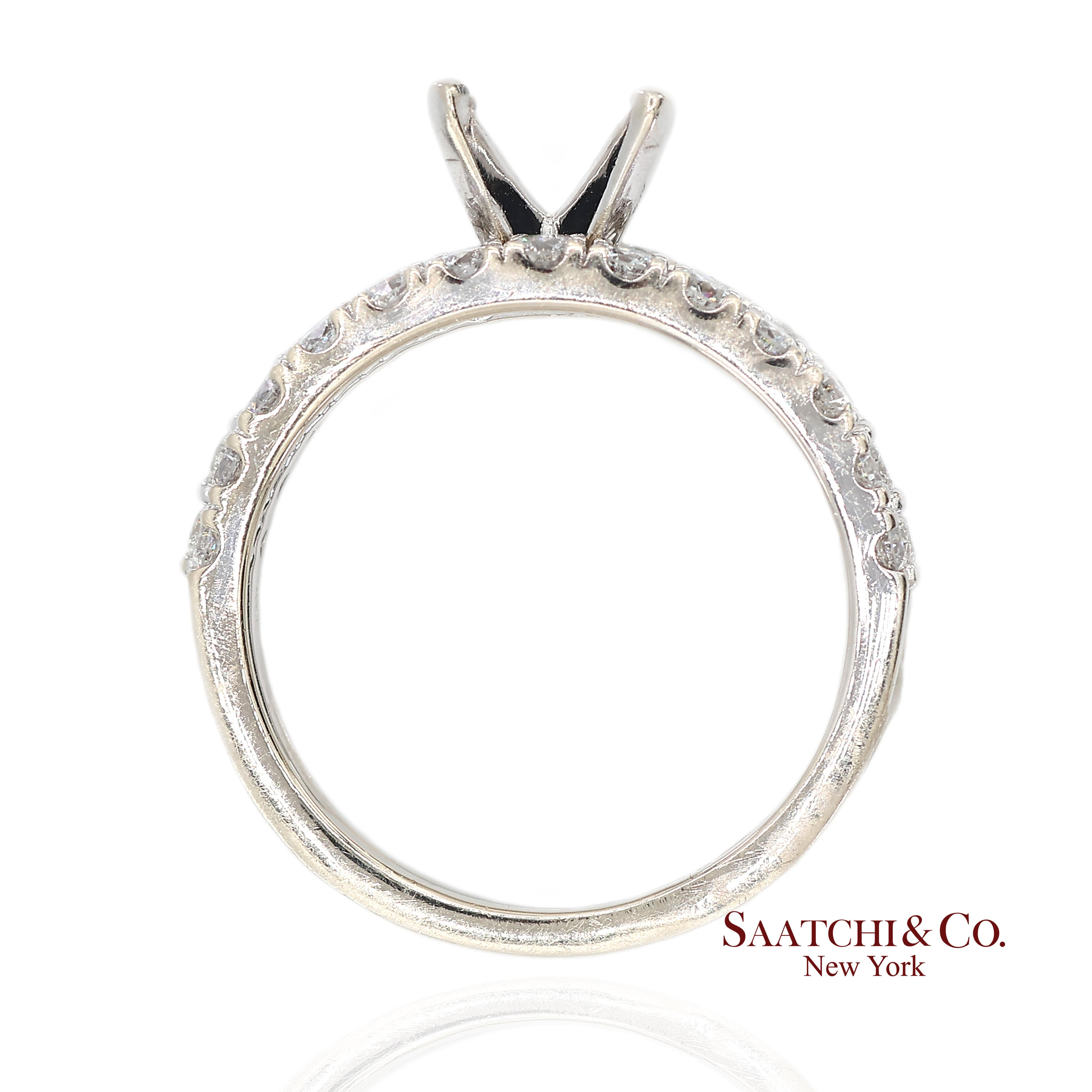 14K 585 Weißgold Natürlicher Brillant Diamant Halbmontagering Größe 7 im Zustand „Hervorragend“ im Angebot in New York, NY