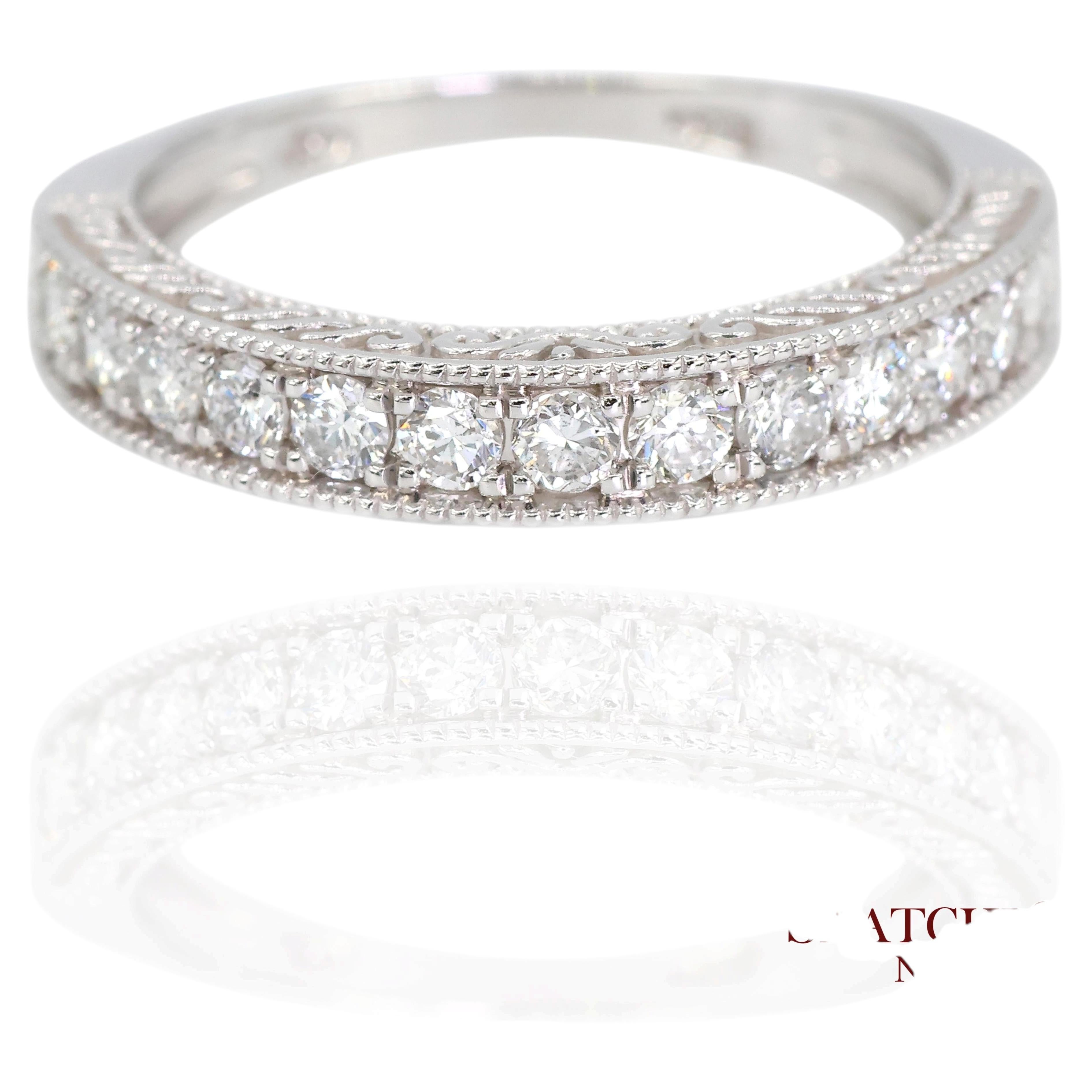 Bague en or blanc 14k 585 diamants naturels gravés