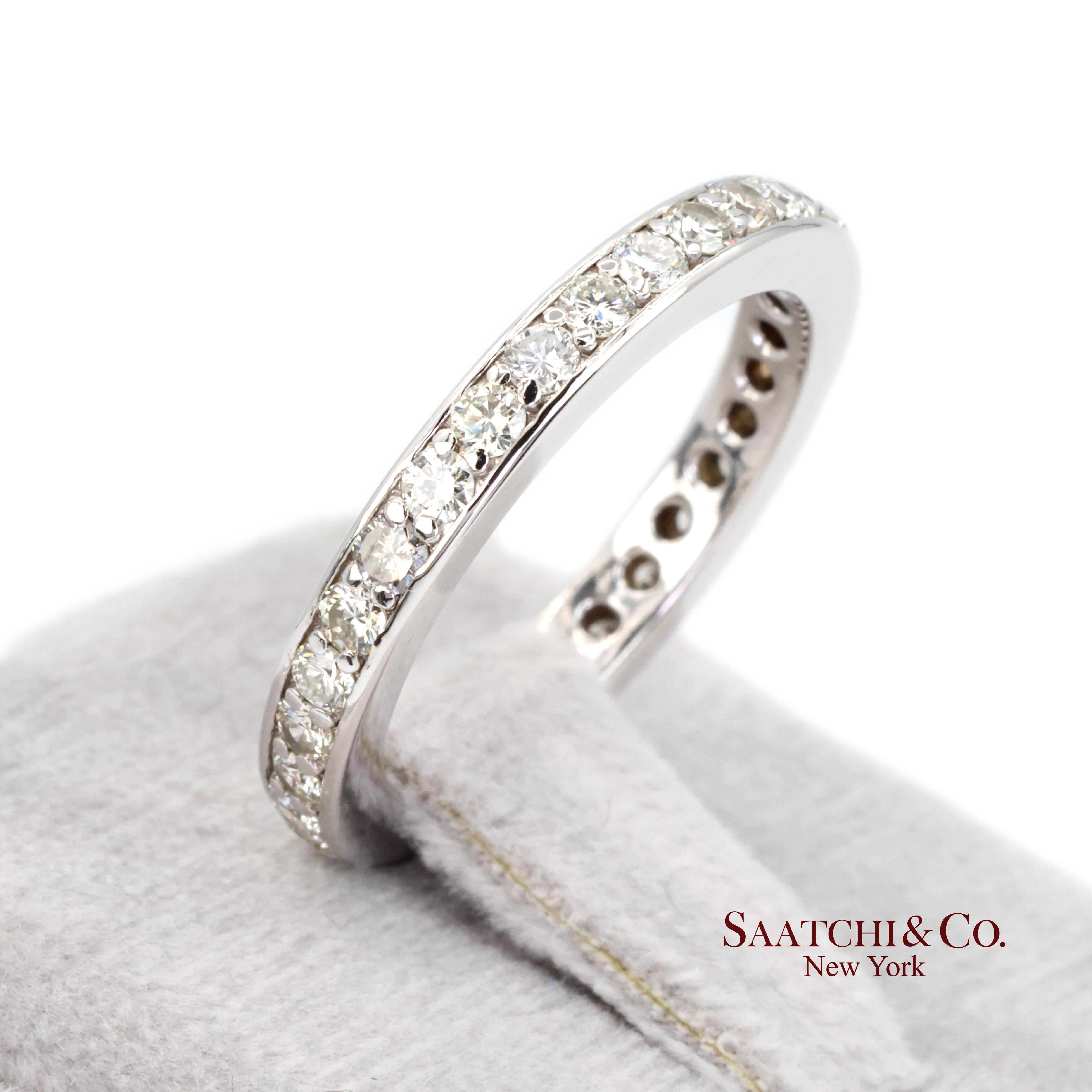 Bracelet éternité en or blanc 14k 585 diamants naturels Taille 6.5 Unisexe en vente