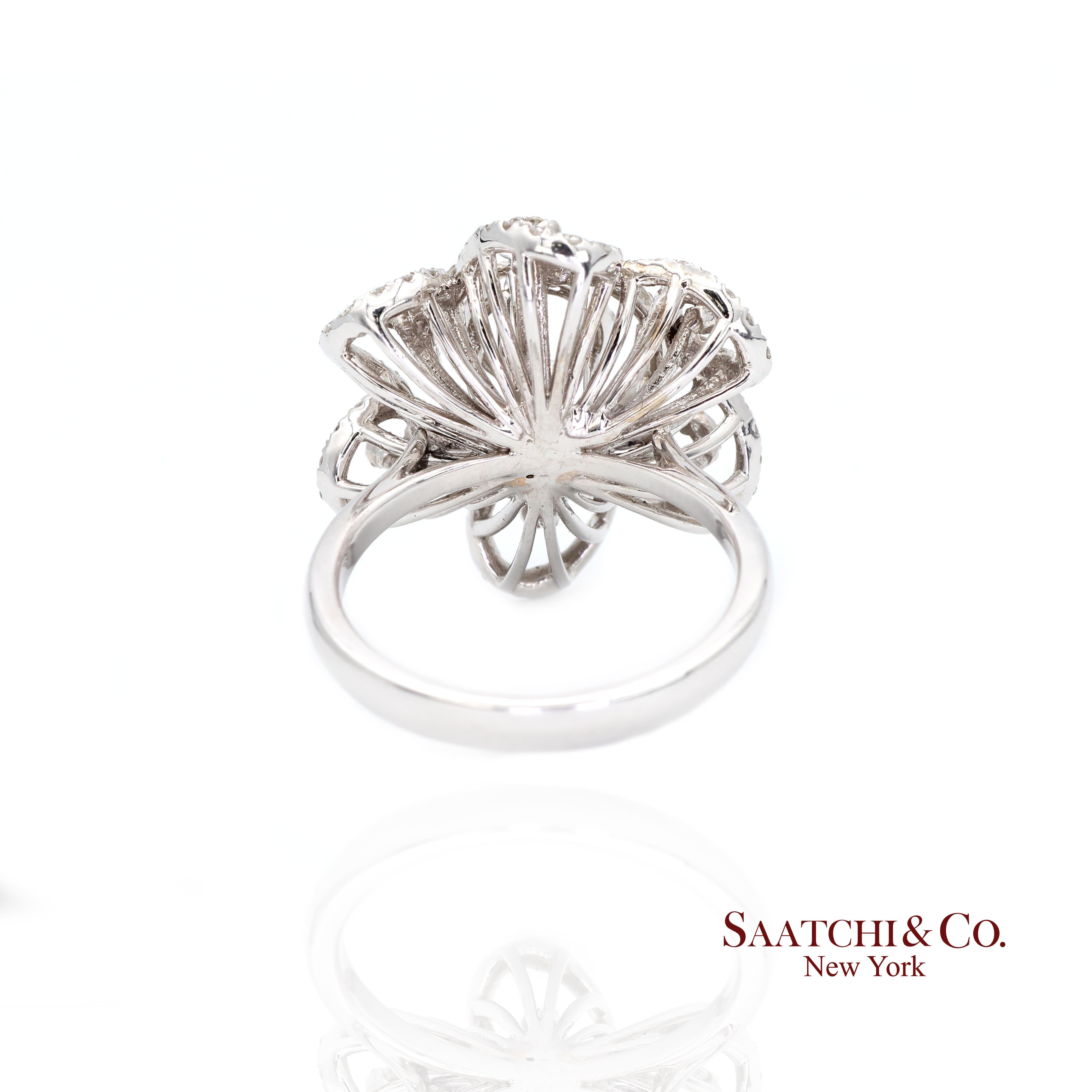 14k 585 White Gold  Natural Diamond Ring Size 7 In Excellent Condition For Sale In New York, NY