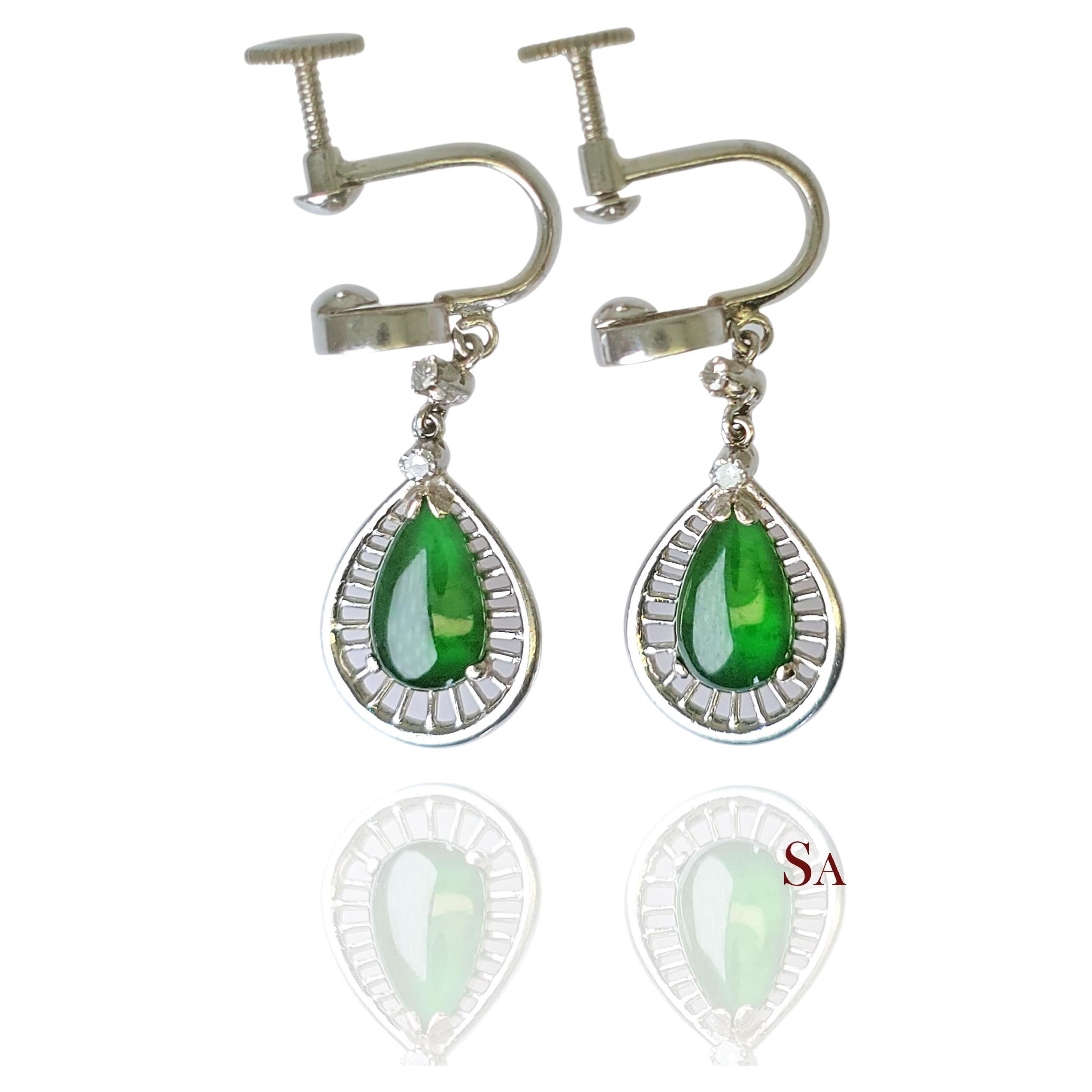 Oro bianco 14K 585 - Perla di giada naturale e diamanti: Orecchini, 5,3 grammi in vendita