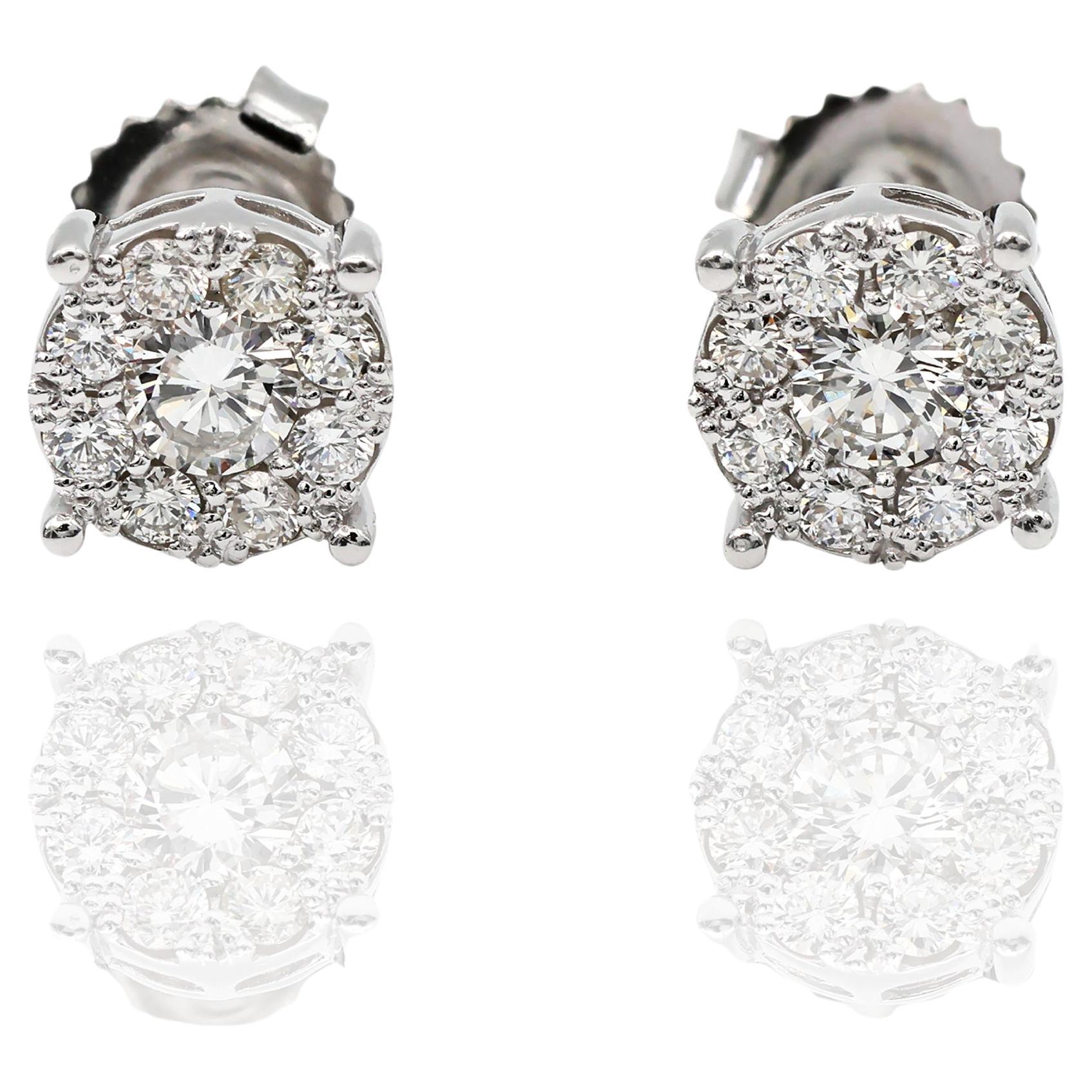 14k 585 White Gold Round Cut Diamond Cluster Stud Earrings For Sale
