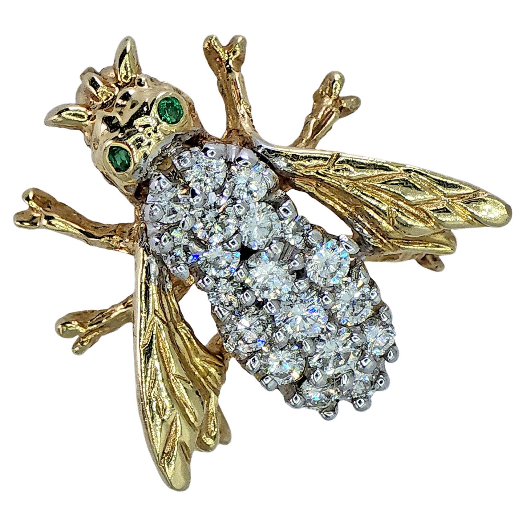 14k 585 Yellow Gold Natural Diamond Bee Shape Brooch/Pin For Sale