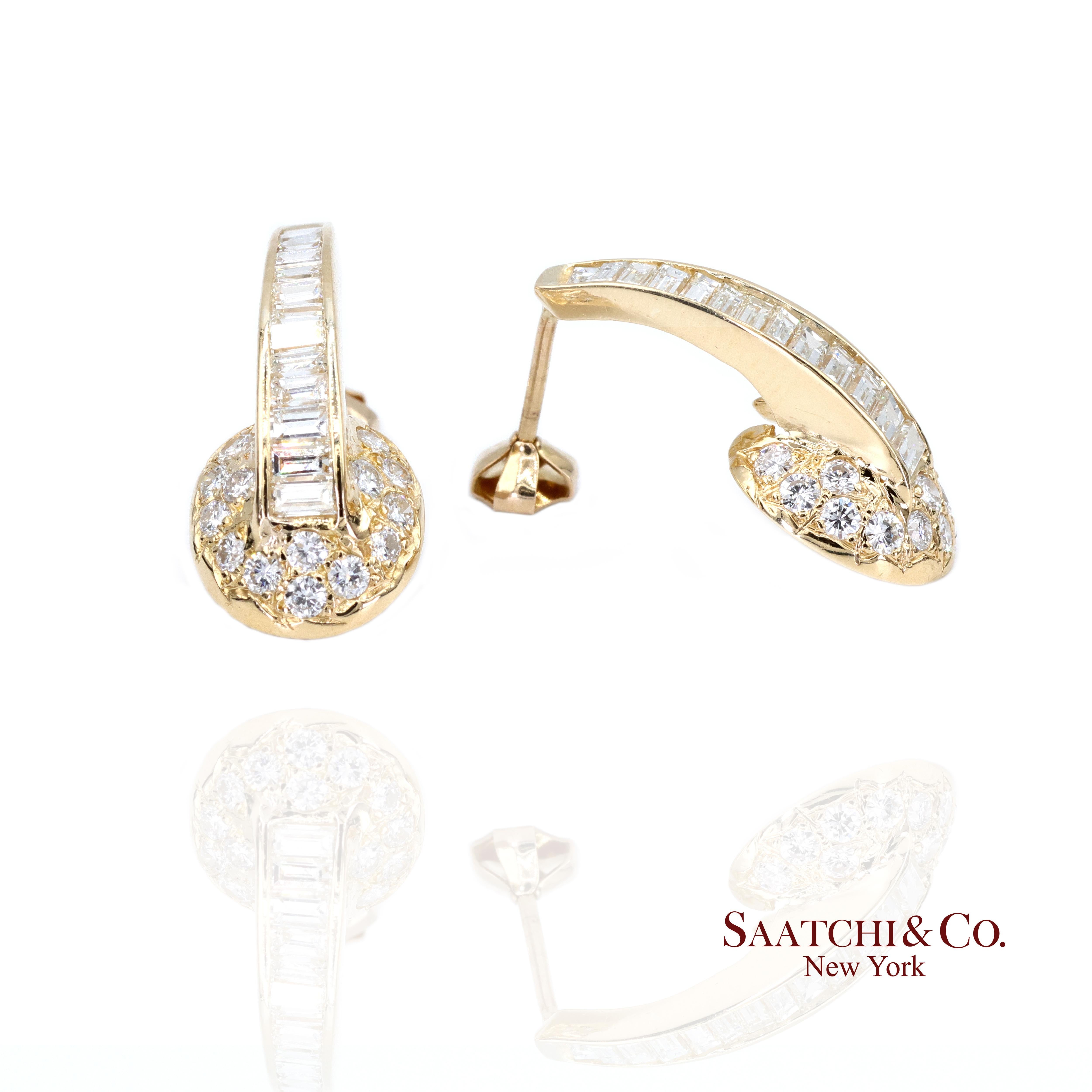 14k 585 Yellow Gold Natural Diamond Earrings In Excellent Condition For Sale In New York, NY