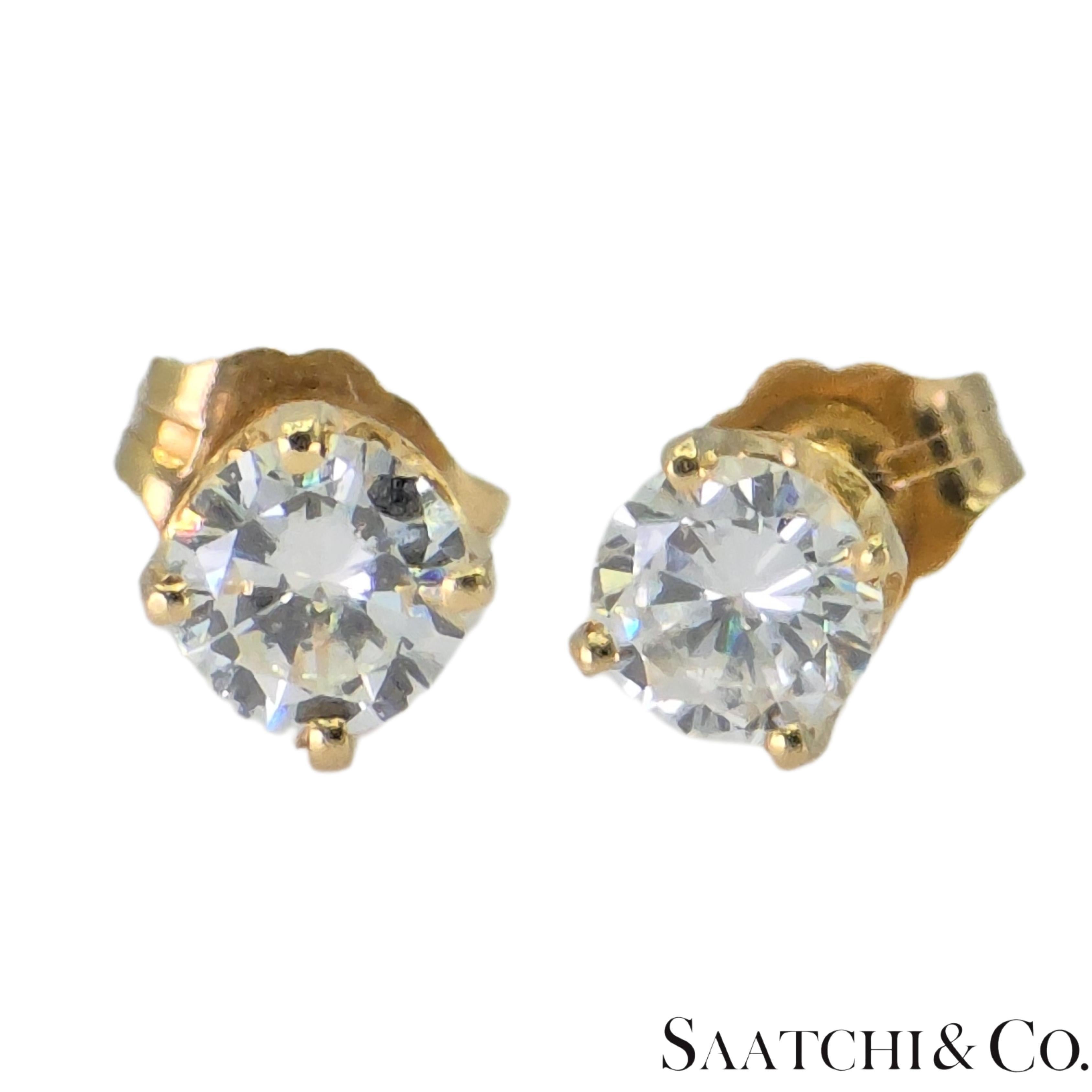 Natürliche Diamant-Ohrstecker
Metall Typ: 14K 585 Gelbgold
Gesamtgewicht des Artikels: 1,09 Gramm
1:
Natürlicher Diamant Gewicht: 0,80 Karat.
Diamant Reinheitsgrad: VVS-VS
Diamant-Farbgrad: F-G
Form des Diamanten: Vollschliff - Runde Form
Anzahl der