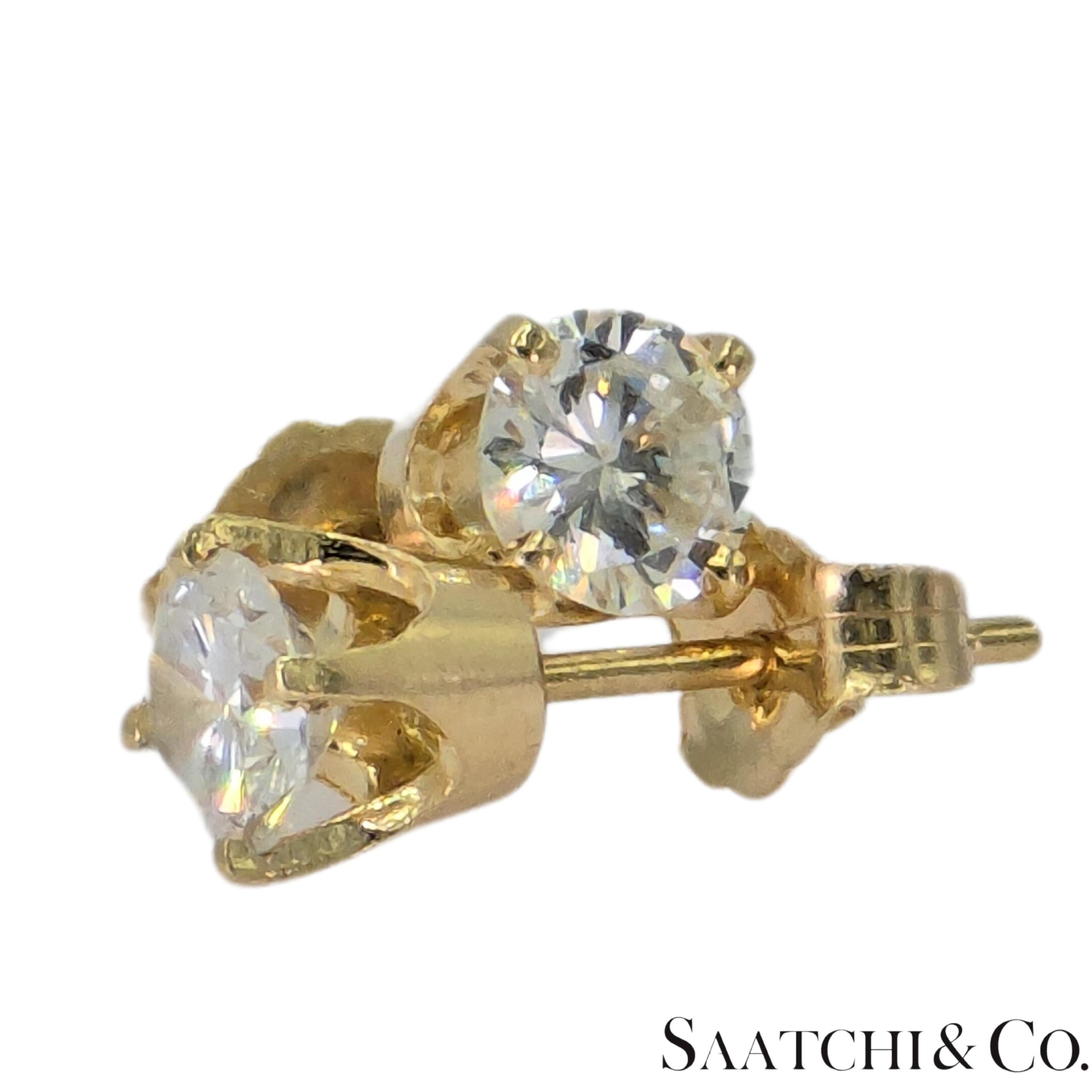 14k 585 Gelbgold Natürlicher Diamant Vintage Ohrstecker im Angebot 1